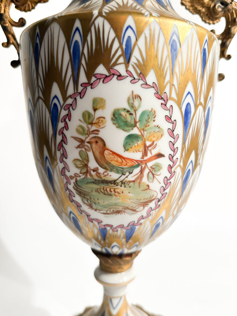 Vaso in Porcellana di Sevres e Bronzo Dipinto a Mano del 1800