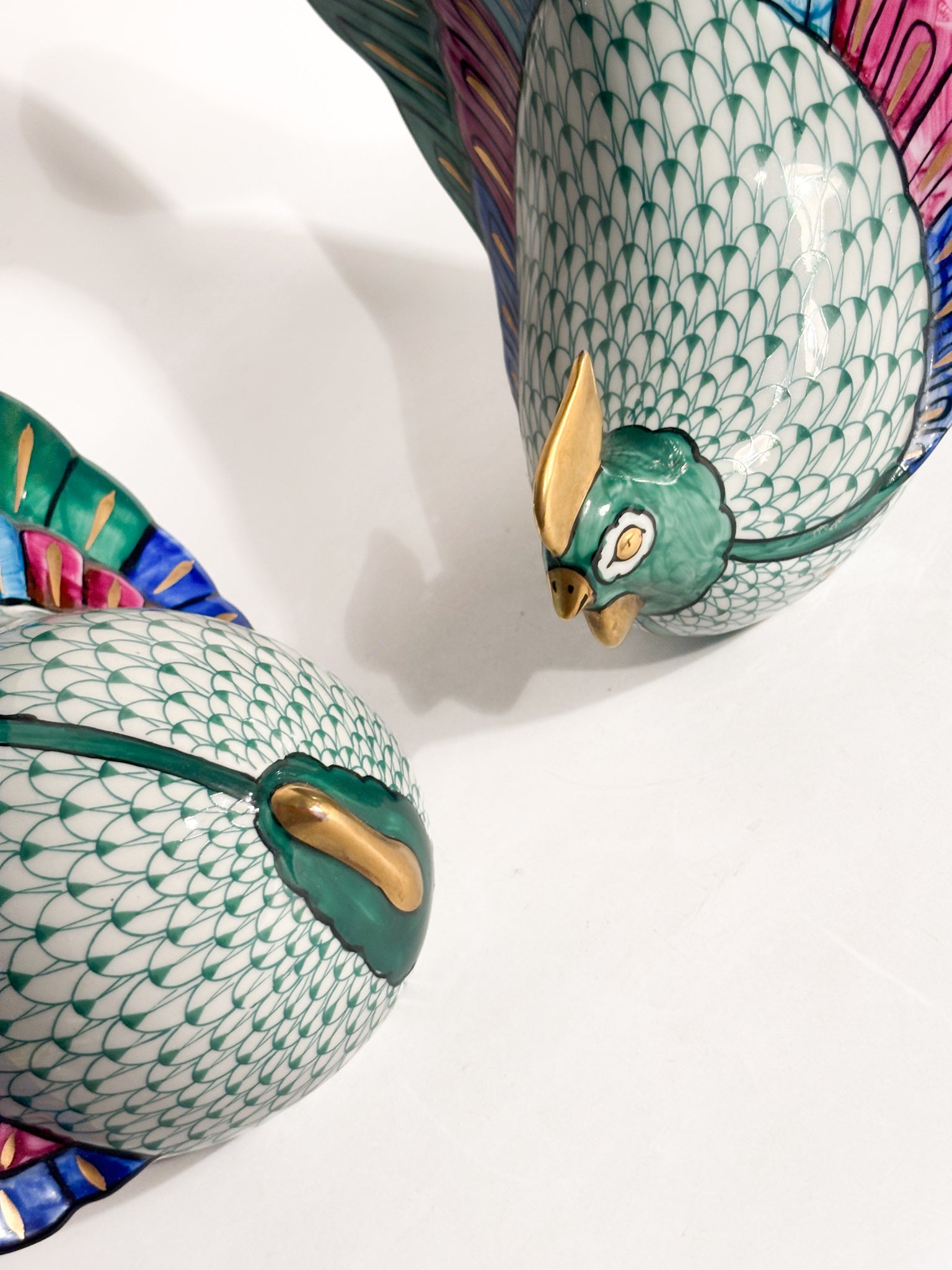 Coppia di Pavoni in Ceramica Dipinta a Mano Manifattura Artistica Le Porcellane Anni 70