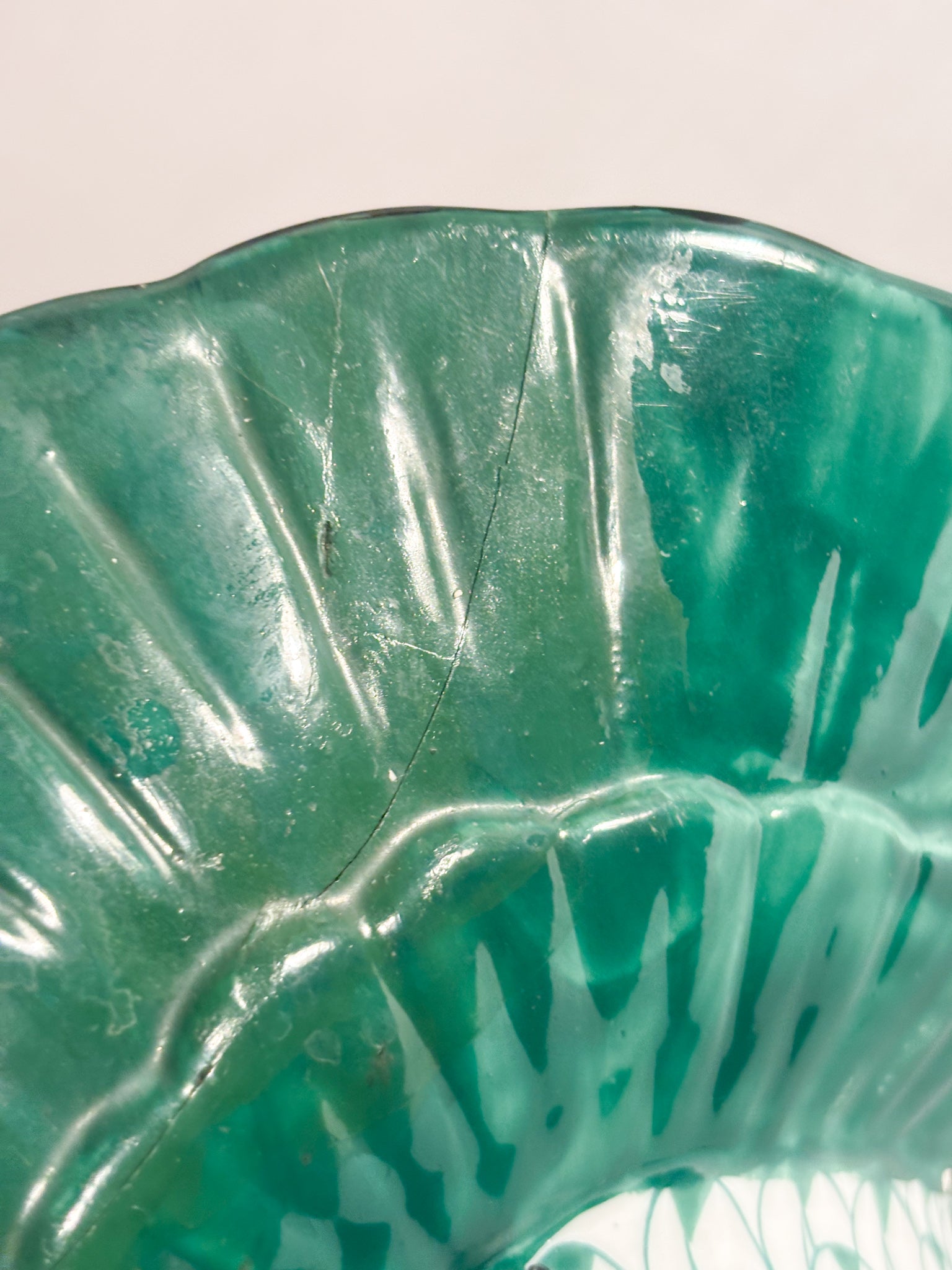 Coppia di Pavoni in Ceramica Dipinta a Mano Manifattura Artistica Le Porcellane Anni 70