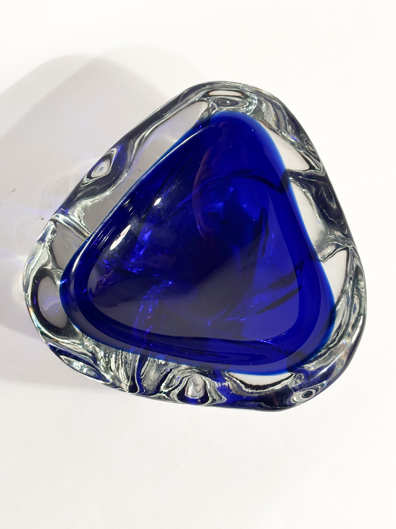 Posacenere a Forma Triangolare in Vetro di Murano Blu Anni 80