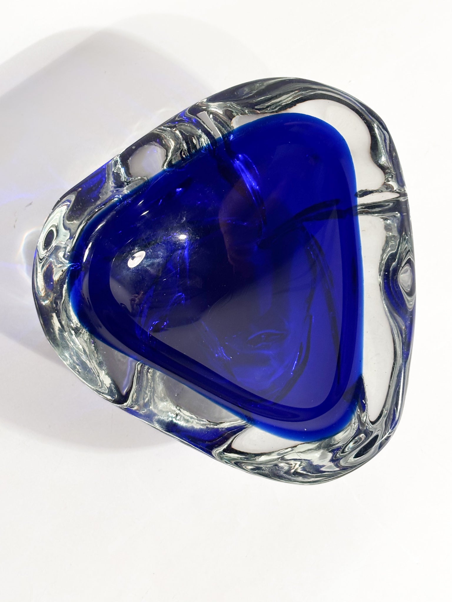 Posacenere a Forma Triangolare in Vetro di Murano Blu Anni 80