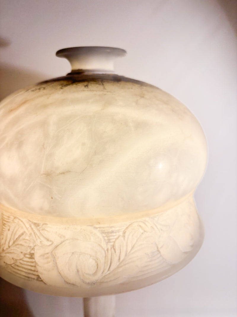 Lampada da Tavolo in Alabastro Decorata in Rilievo a Una Luce Anni 50