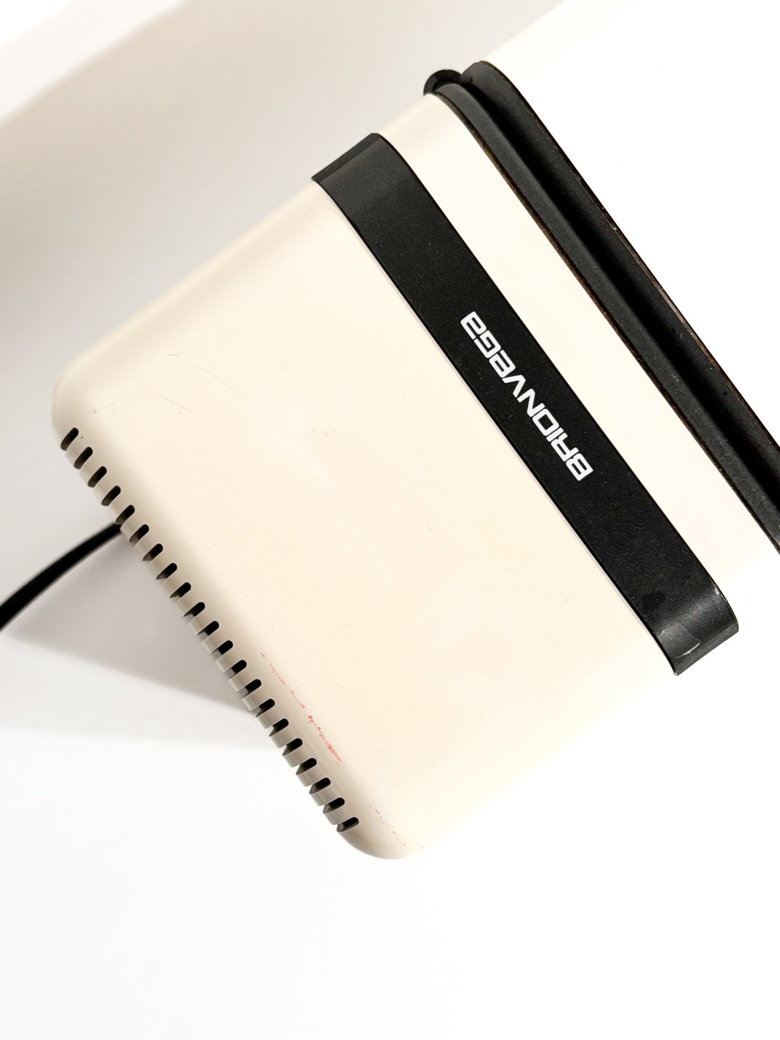 Brionvega Cube Radio TS 505a White Designed by Richard Sapper and Marco Zanuso 70s