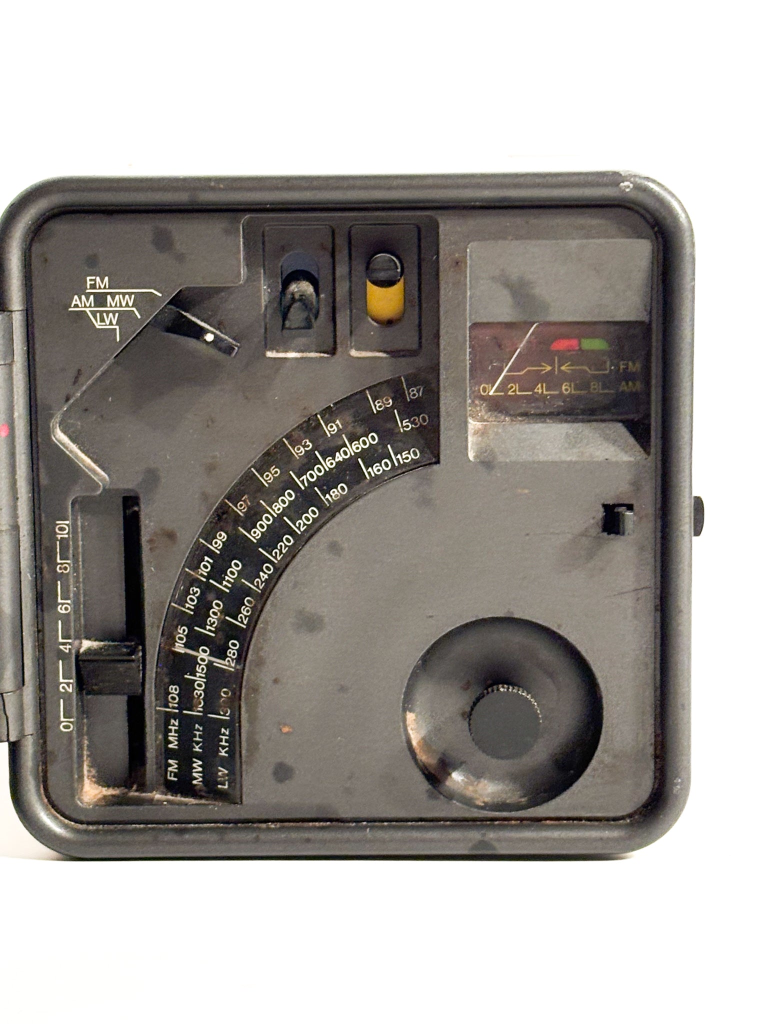 Brionvega Cube Radio TS 505a White Designed by Richard Sapper and Marco Zanuso 70s