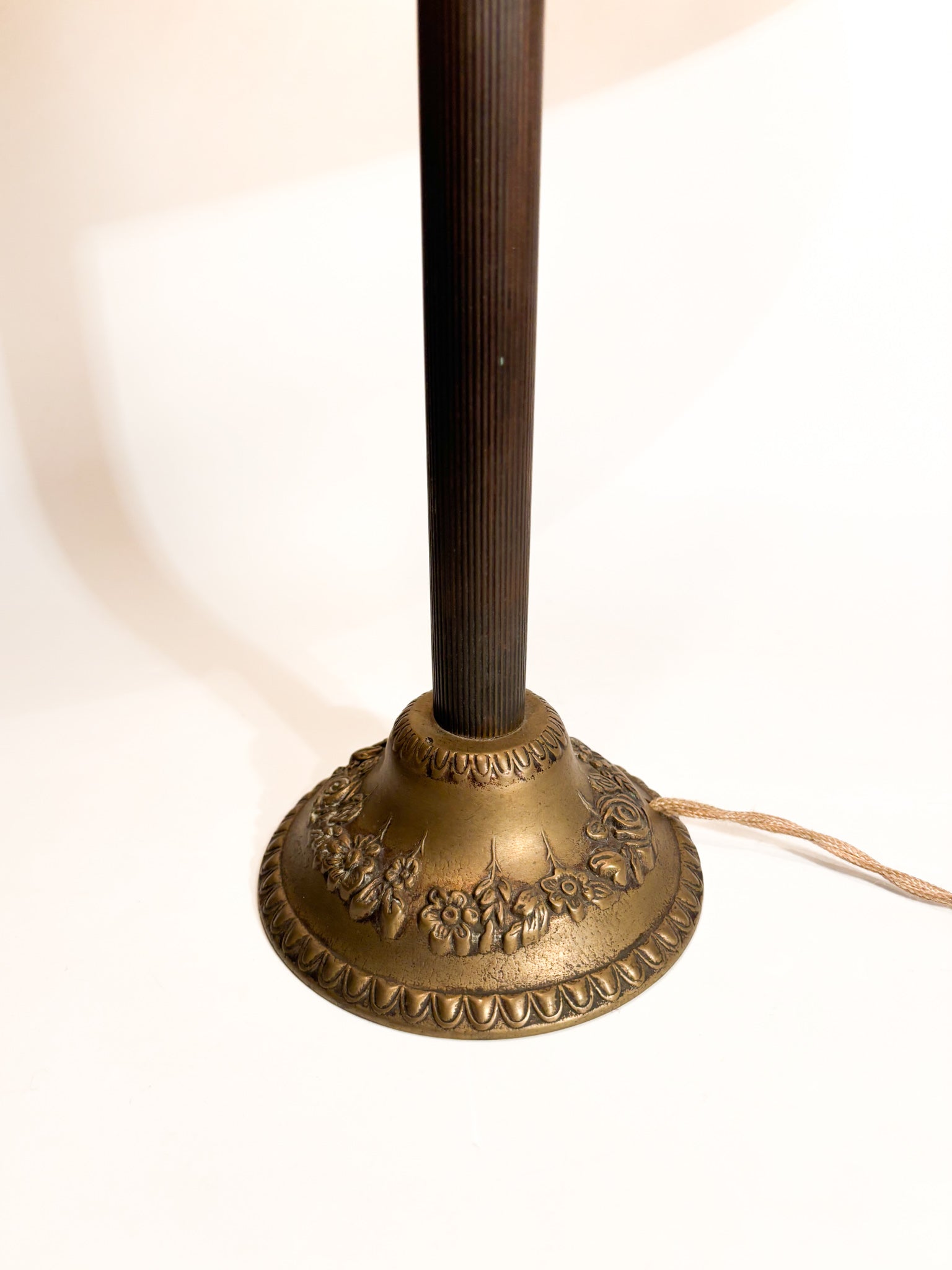 Lampada da Tavolo in Verre Pressé-moulé di Verrerie d'Art Degué Anni 30