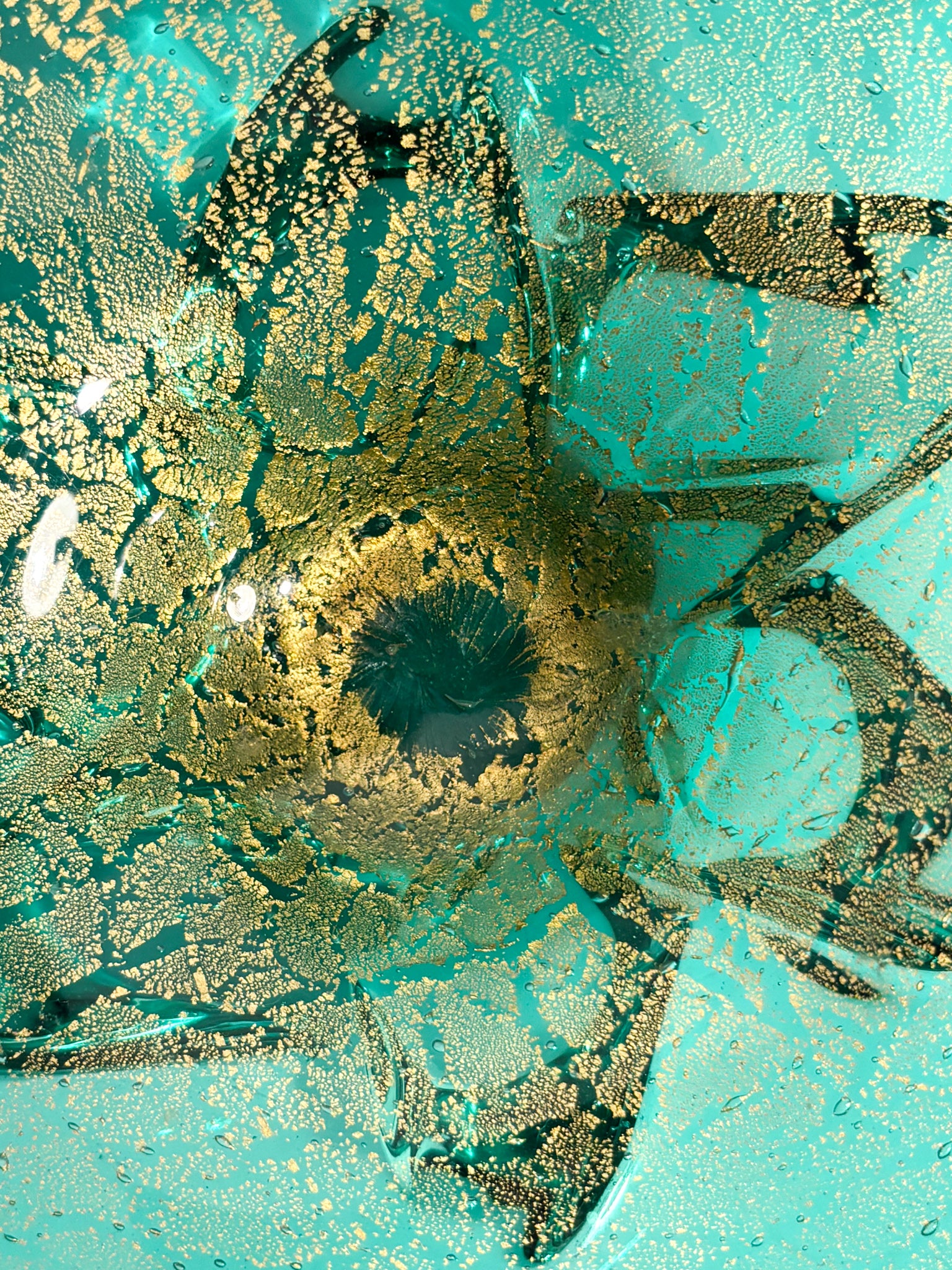 Decorative Bowl in Murano Glass Green and Gold Leaf 70s