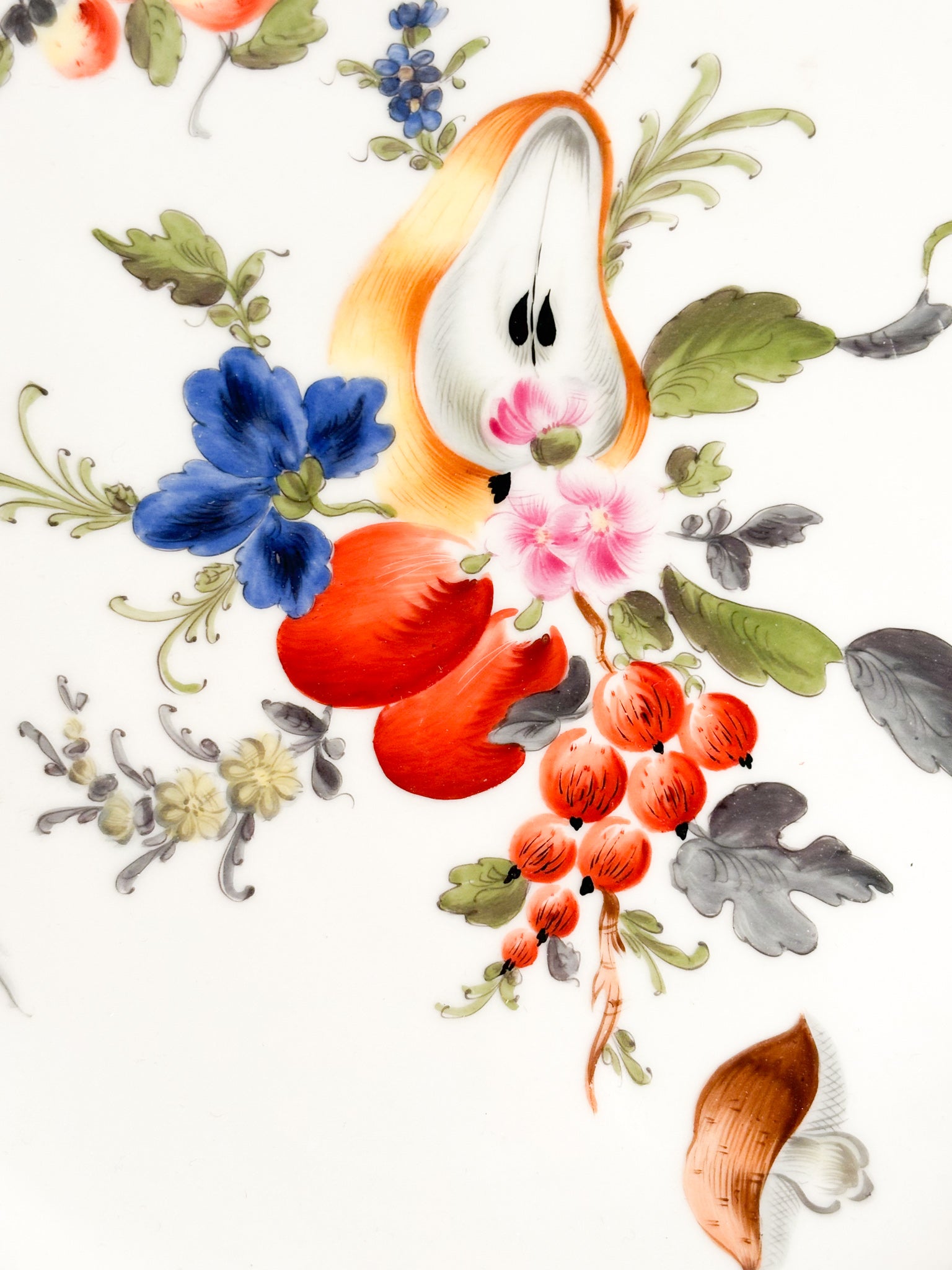 Herend Porcelain Centerpiece with Fruit Motif from the 1960s