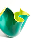 Vaso Fazzoletto di Venini in Vetro di Murano Verde con Interno Giallo Anni 90