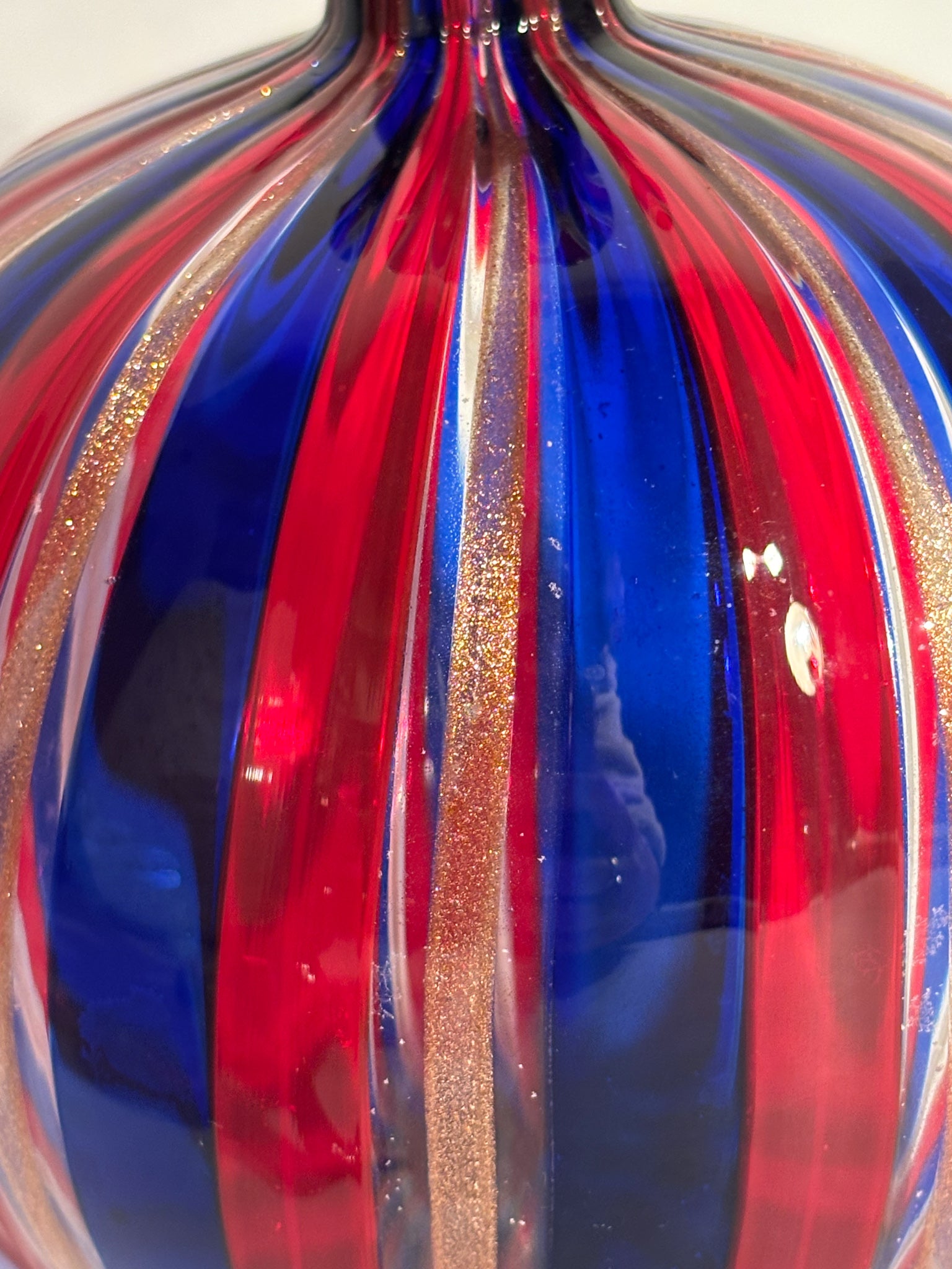 Coppia di Bottiglie in Vetro di Murano Multicolore con Avventurina Anni 70