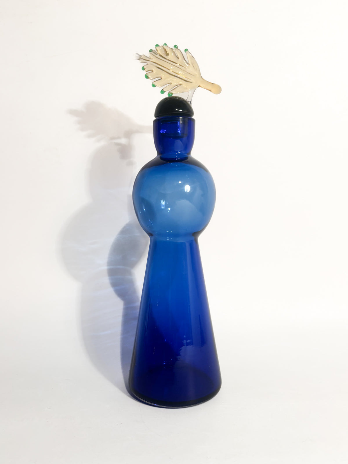 Bottiglia in Vetro di Murano Blu De Majo di Yoichi Ohira del 1992