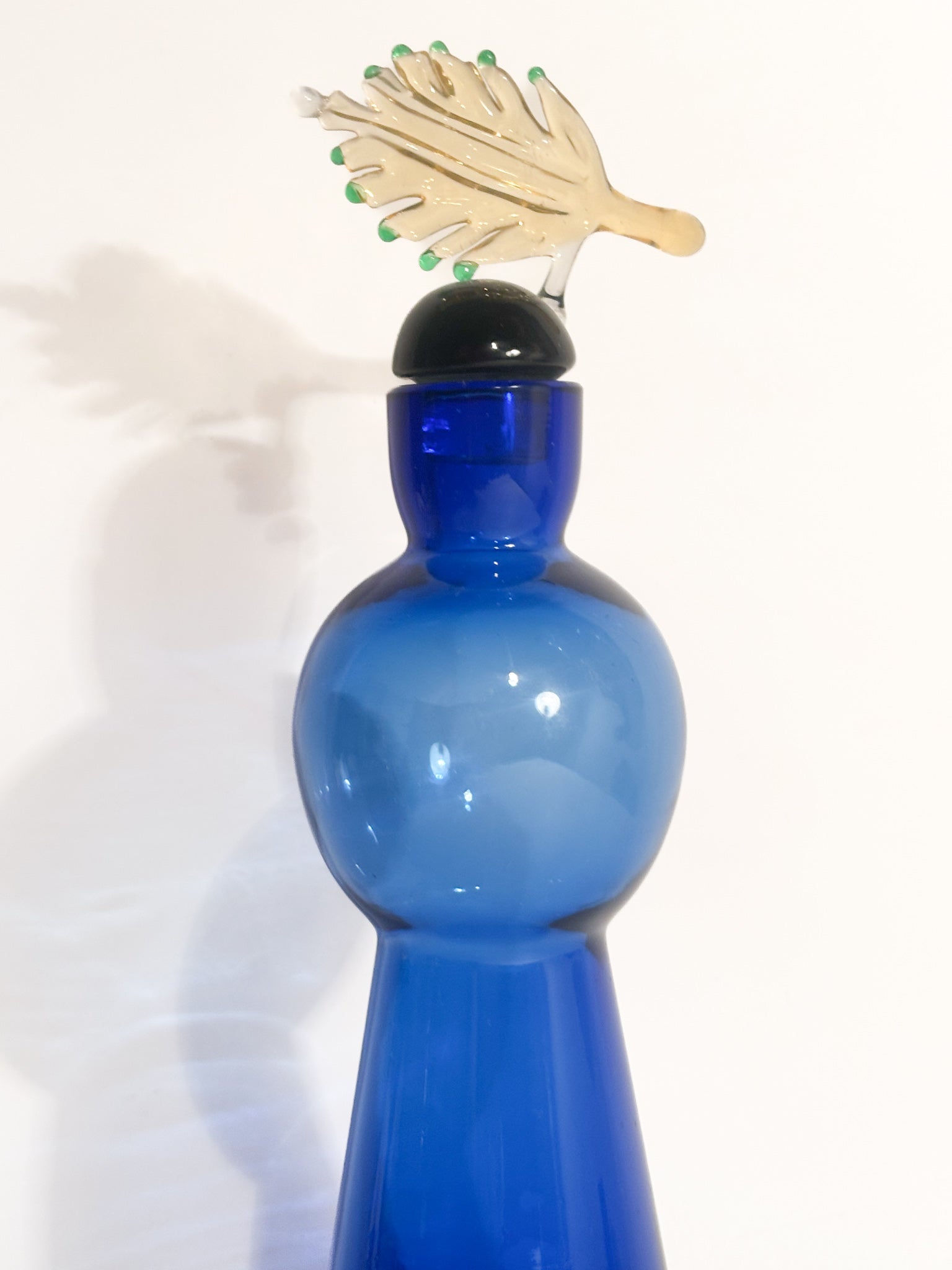 Bottiglia in Vetro di Murano Blu De Majo di Yoichi Ohira del 1992