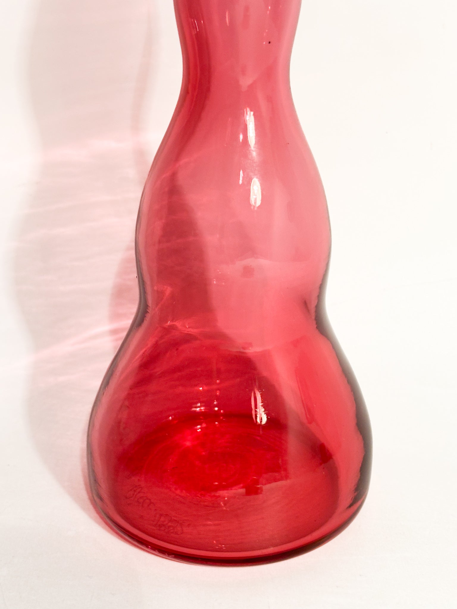 Bottiglia in Vetro di Murano Rosa di Alberto Ricci per De Majo del 1992