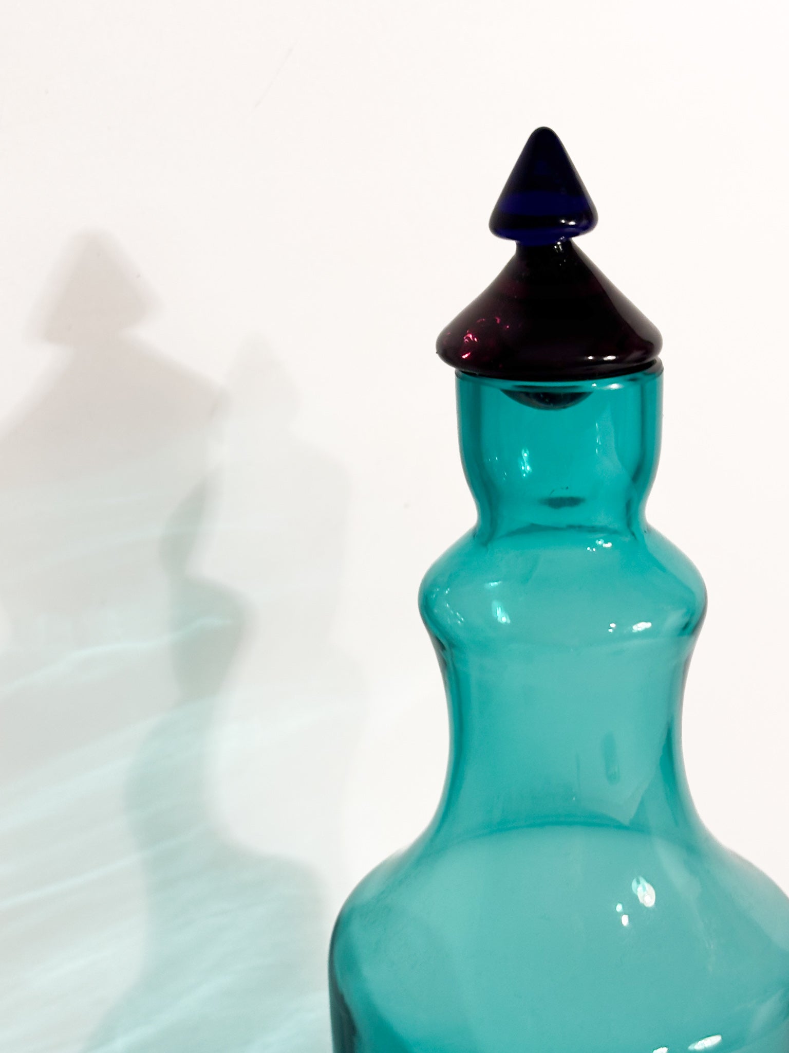 Bottiglia in Vetro di Murano Verde di Yoichi Ohira per De Majo del 1992