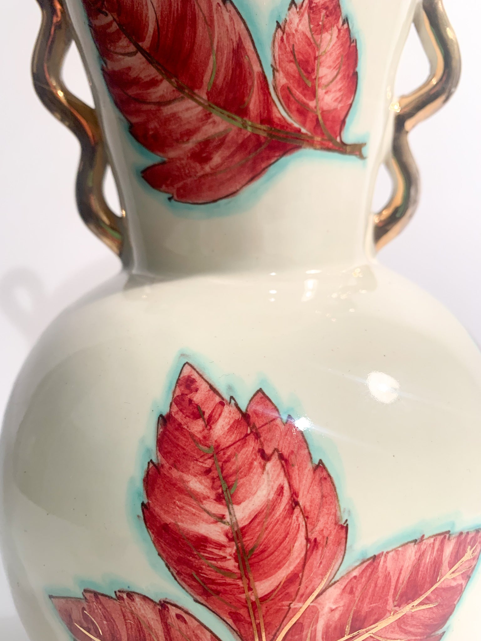 Vaso in Ceramica di Perugia Dipinto a Mano con Foglie Anni 40