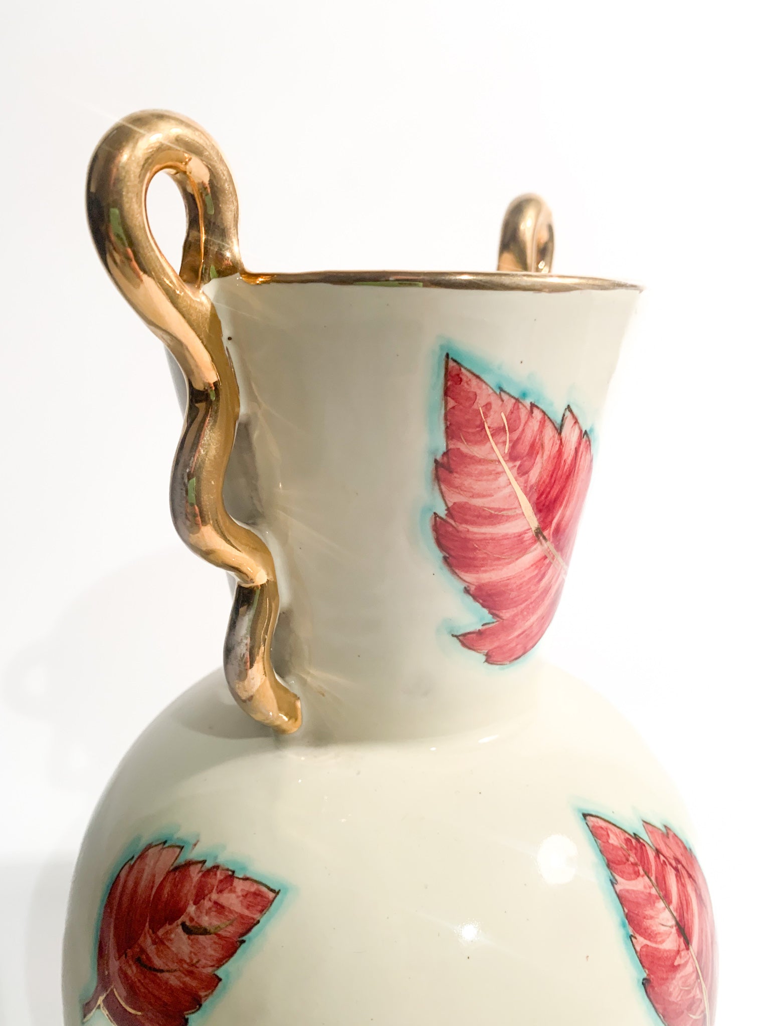 Vaso in Ceramica di Perugia Dipinto a Mano con Foglie Anni 40