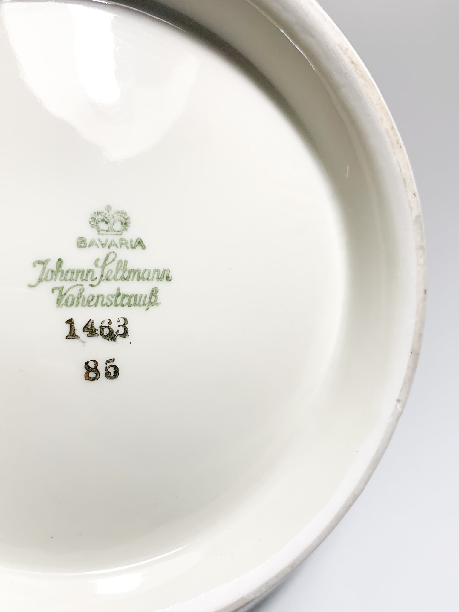 Potiche in Porcellana di Johann Seltmann Decorata a Mano Anni 50