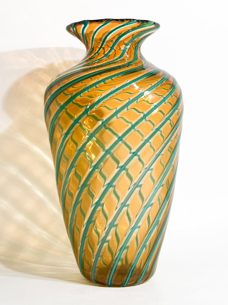 Vaso in Vetro di Murano con Lavorazione Canne Attribuito a Fratelli Toso Anni 50