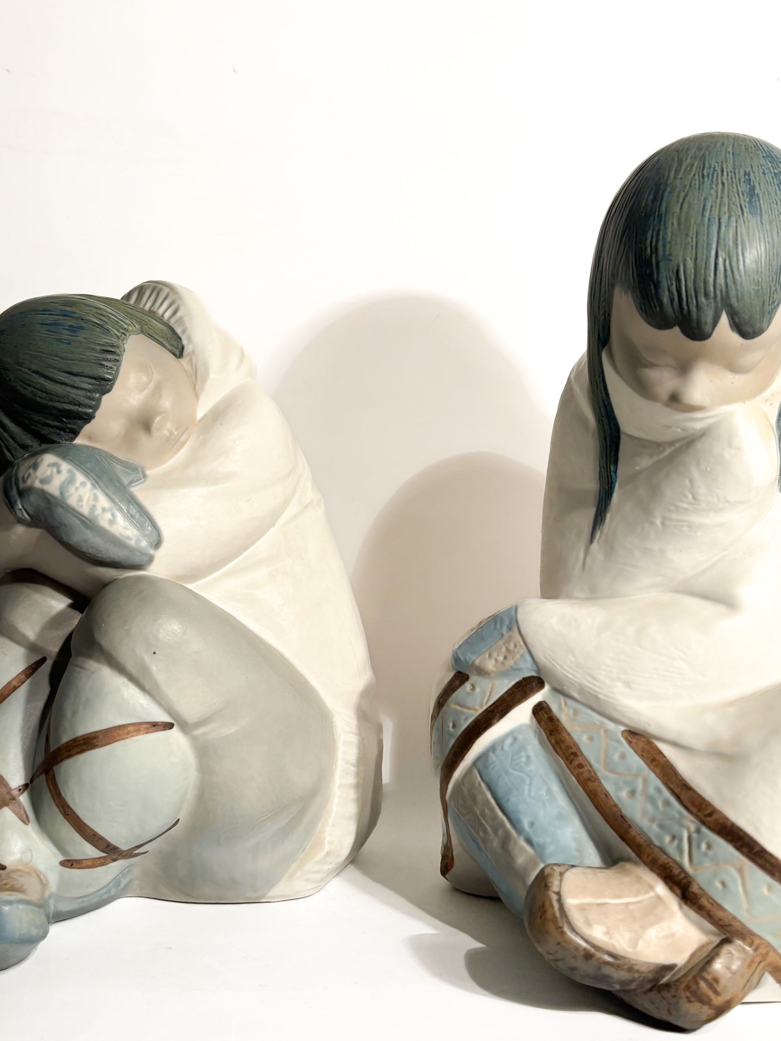 Scultura di Eschimese in Gres di Juan Huerta per Lladró Anni 90