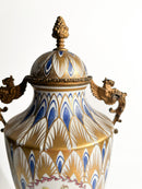 Vaso in Porcellana di Sevres e Bronzo Dipinto a Mano del 1800