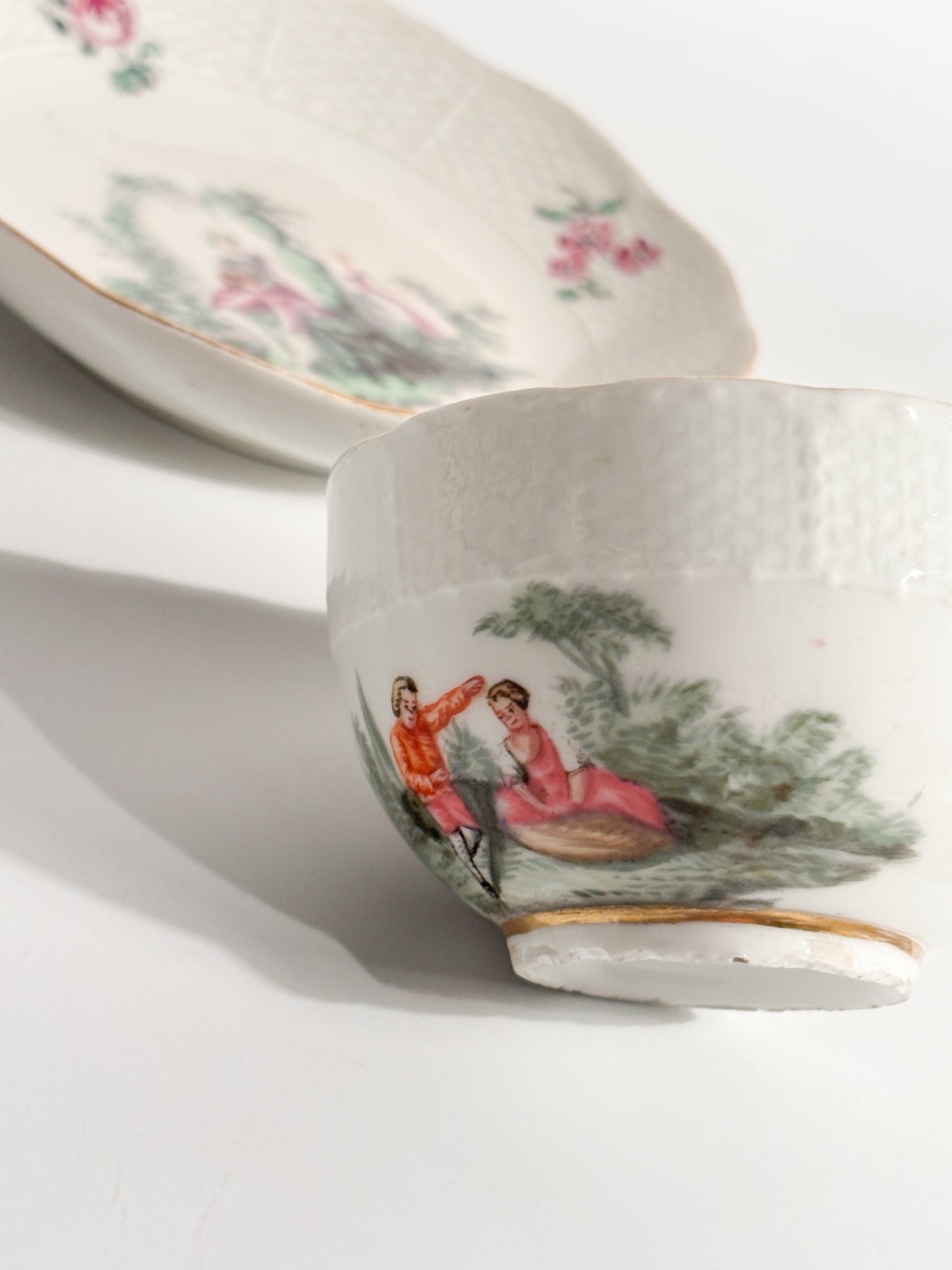 Meissen Porcelain Coffee Cup Painted with Classic Scenes from the 1800s