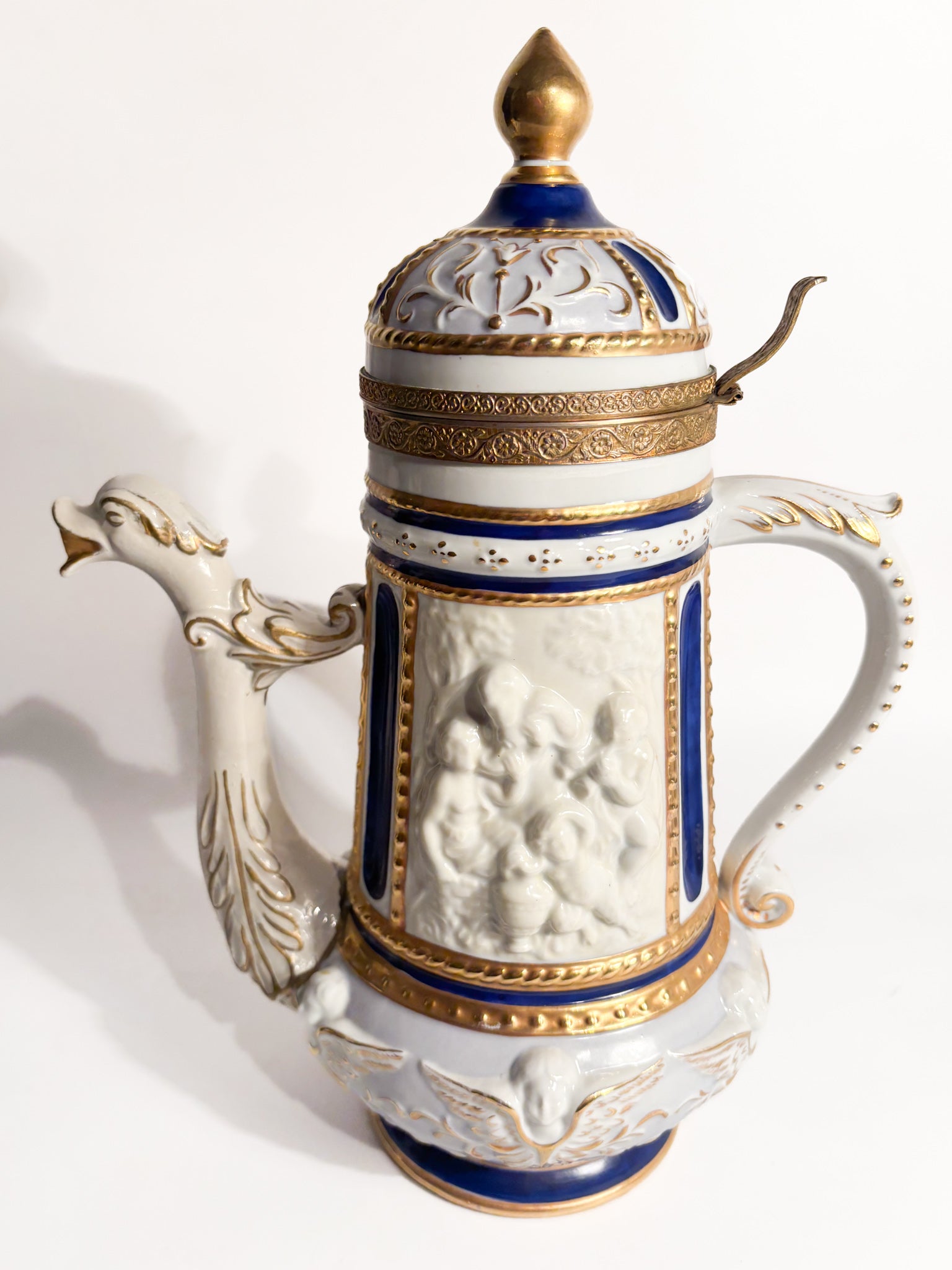 Teapot in Capodimonte Porcelain, Bronze and Fine 1800 Zecchino Gold