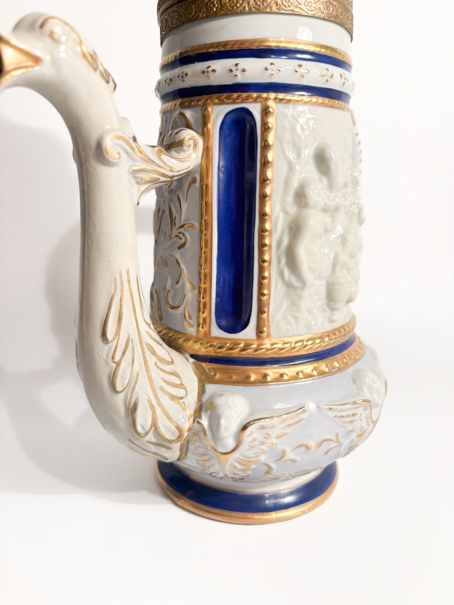 Teapot in Capodimonte Porcelain, Bronze and Fine 1800 Zecchino Gold