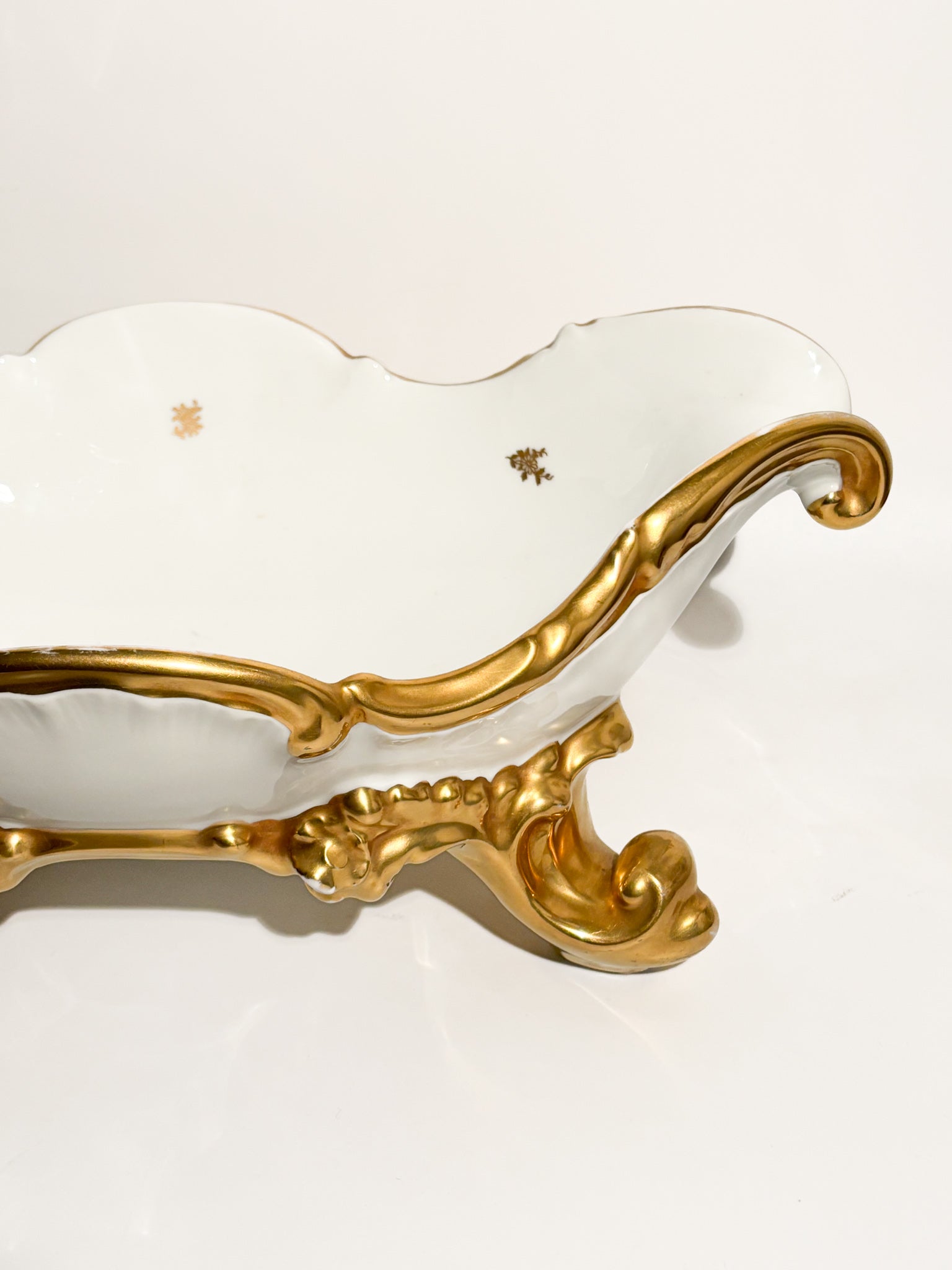 Centerpiece in Rosenthal Porcelain White and Gold 60s