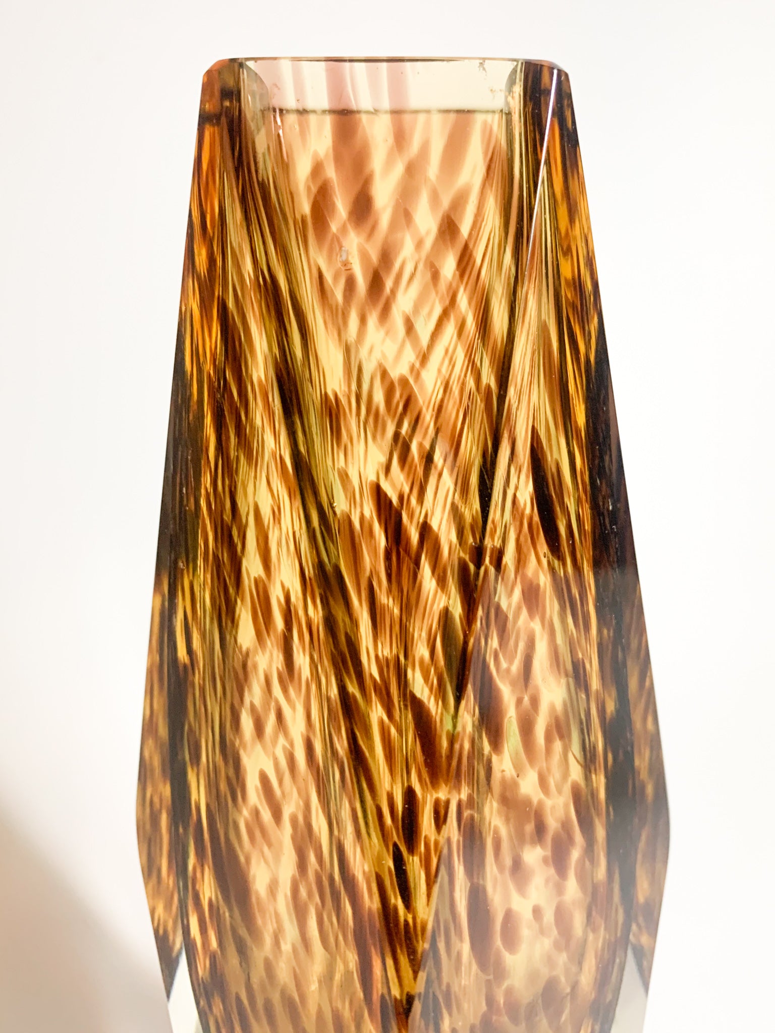 Vaso Geometrico in Vetro di Murano Maculato Attribuito a Flavio Poli Anni 60