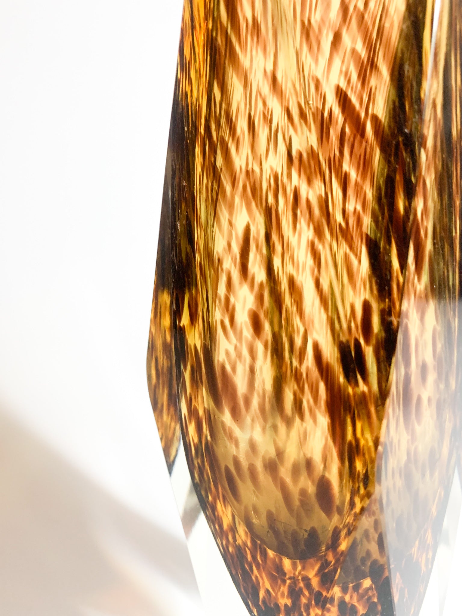 Vaso Geometrico in Vetro di Murano Maculato Attribuito a Flavio Poli Anni 60