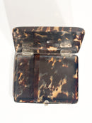 Portasigarette Antico in Tartaruga e Decorazioni in Metallo XIX Secolo