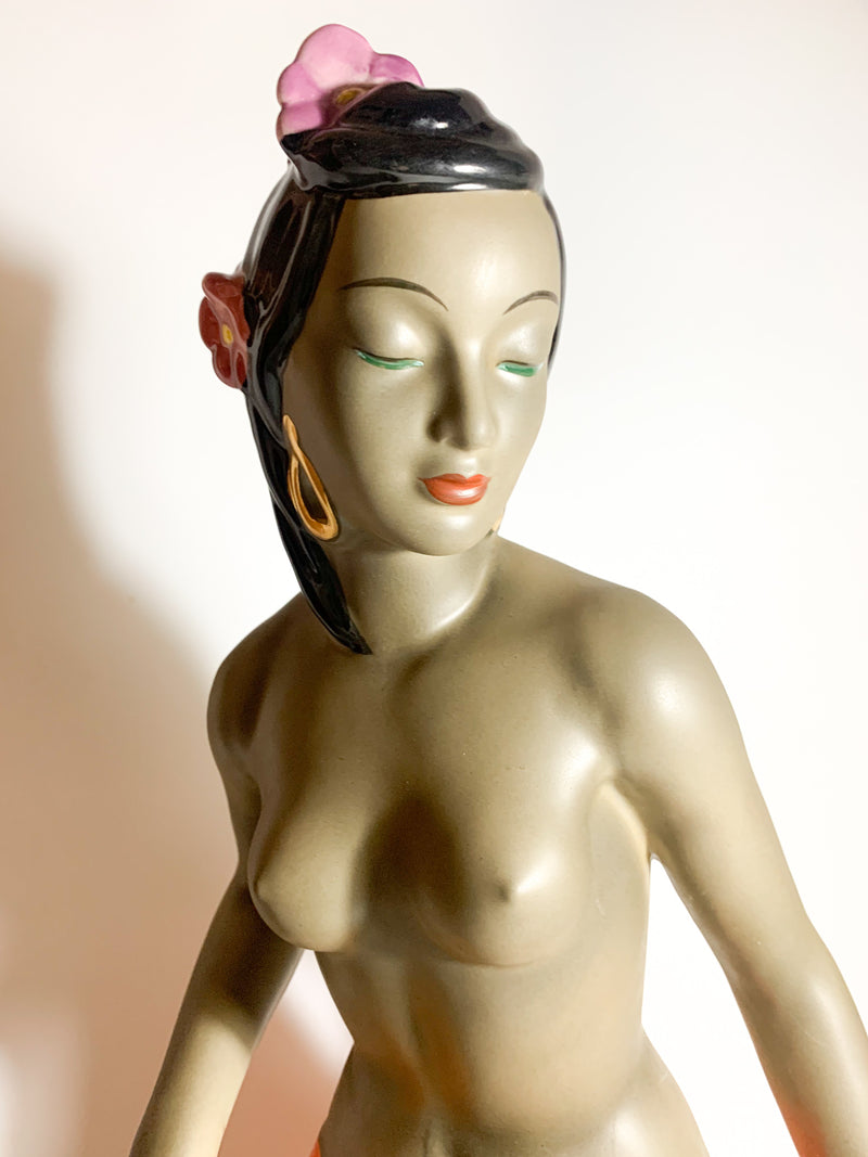Sculpture of Ethnic Lady of C.I.A. Manna Turin 50s