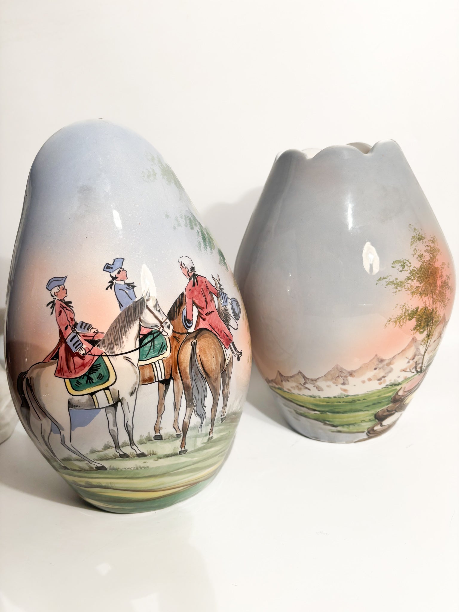 Pair of Vases in Hand-Painted Castelli Ceramics from the 1950s