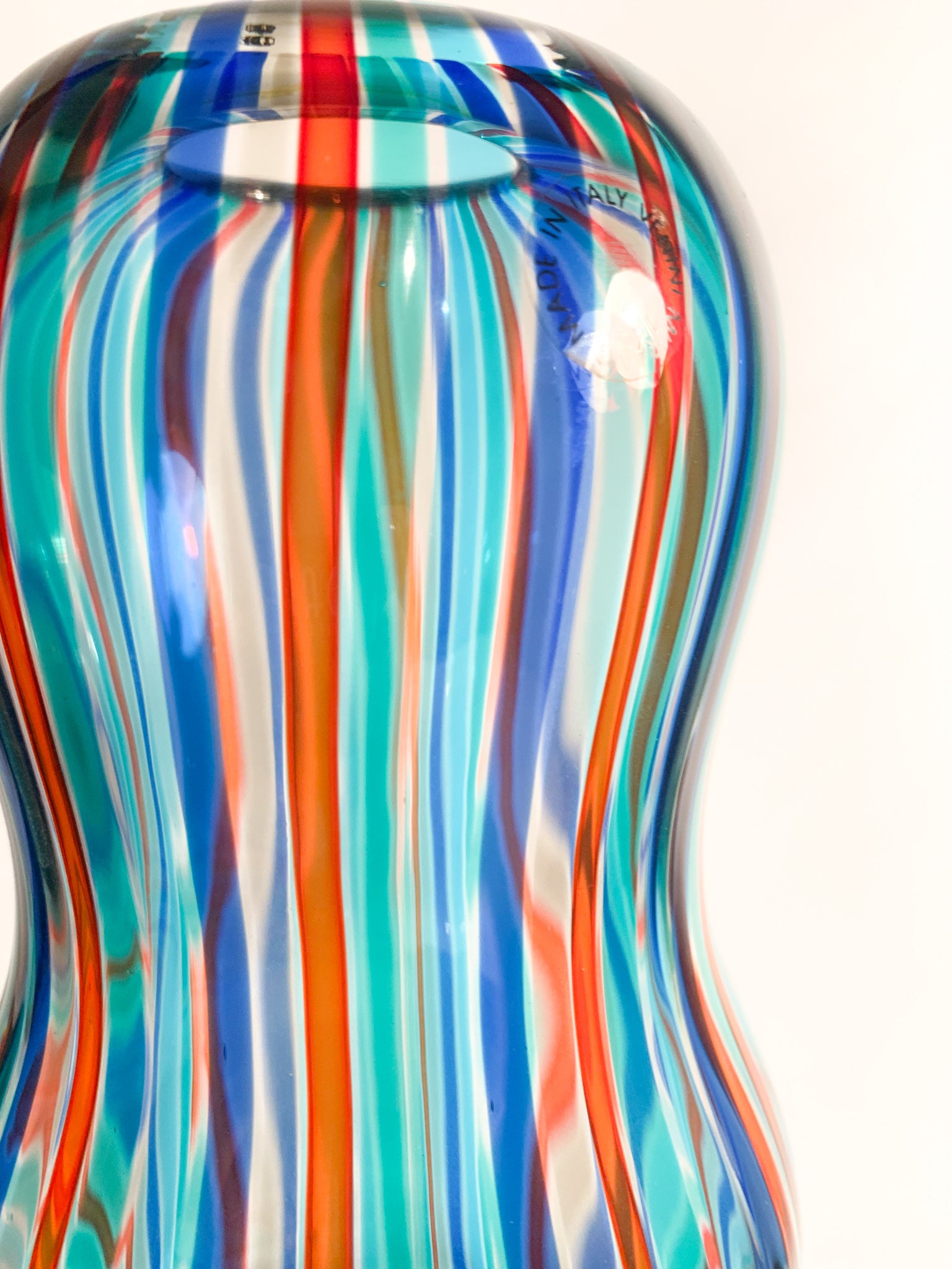 Vaso 'Arado' di Alessandro Mendini per Venini del 1988