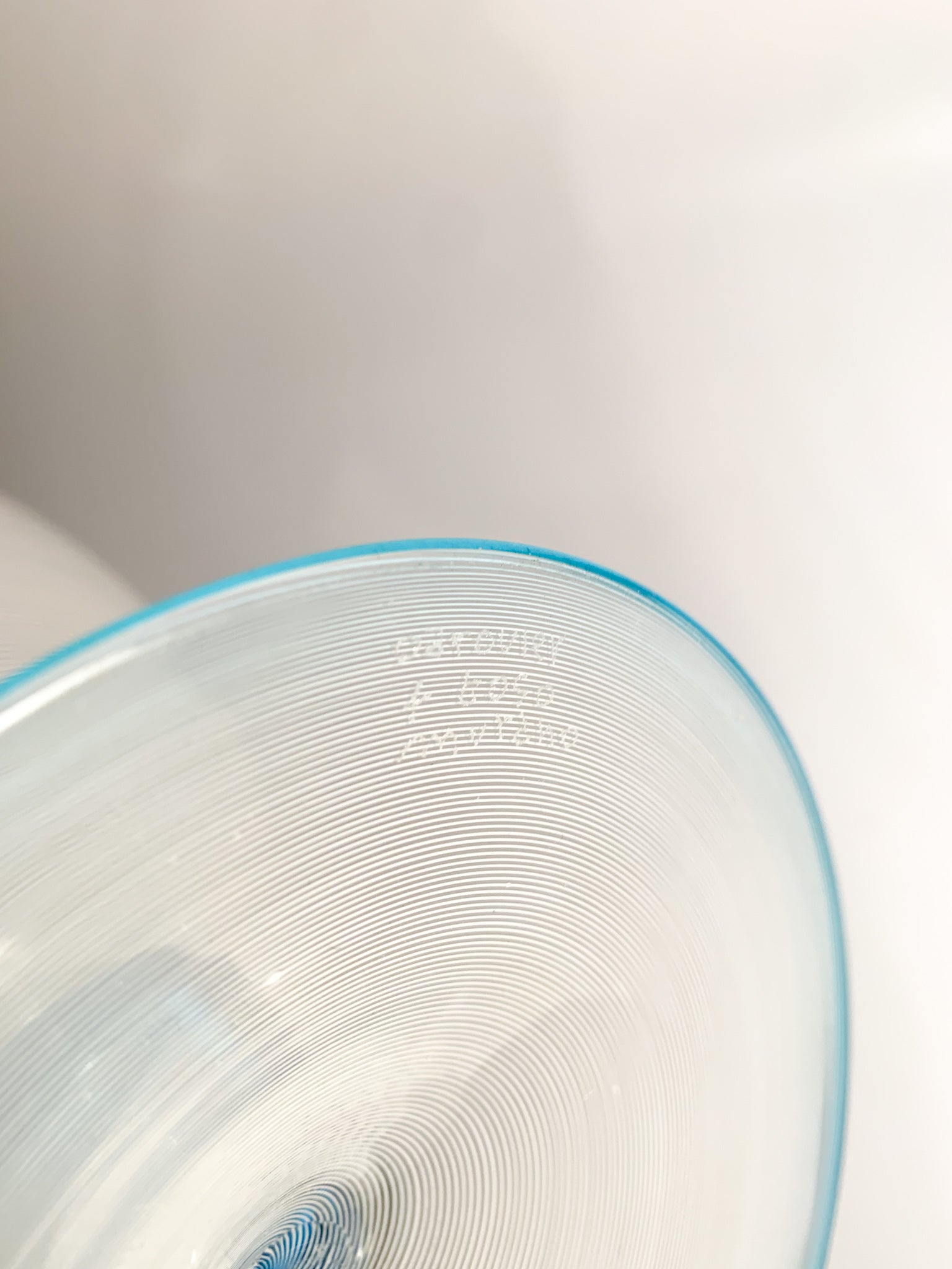 Vaso a Filigrana Modello Veronese in Vetro di Murano di Barovier & Toso Anni 50