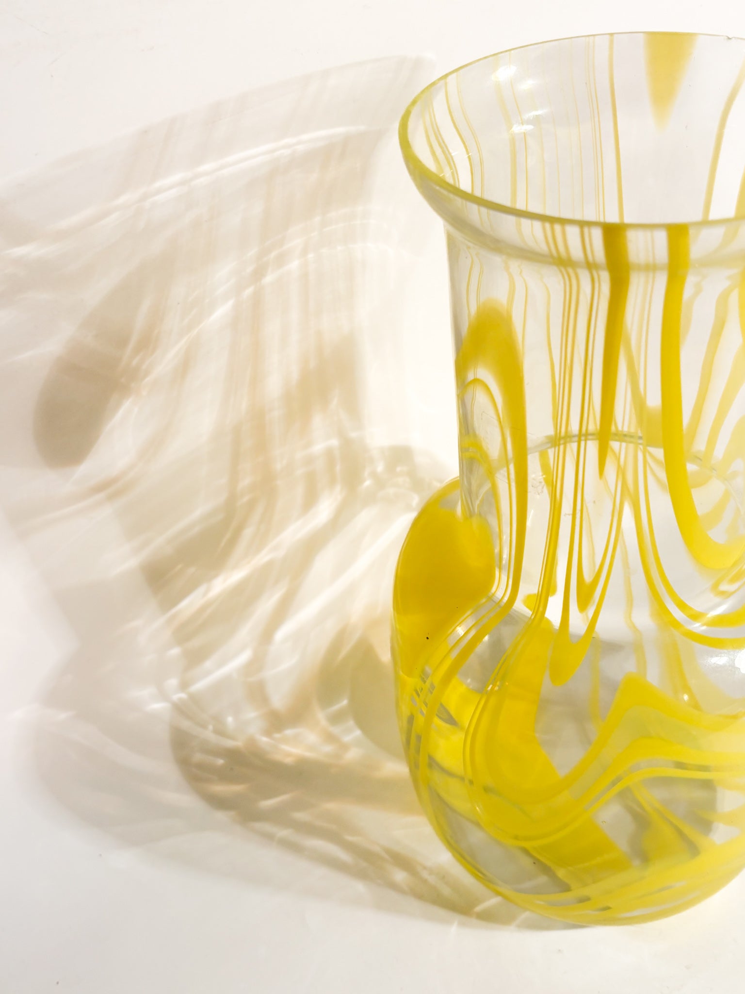 Vaso in Vetro di Murano Giallo e Trasparente Anni 80