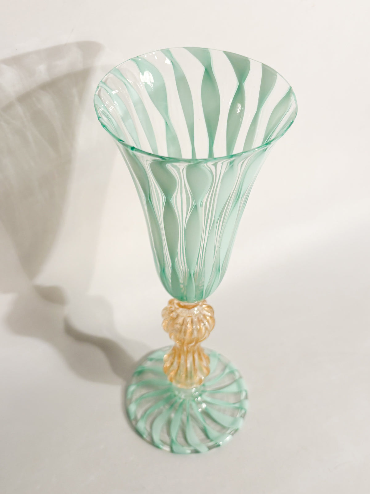 Bicchiere di La Murrina in Vetro di Murano Verde e Foglia d'Oro Anni 70