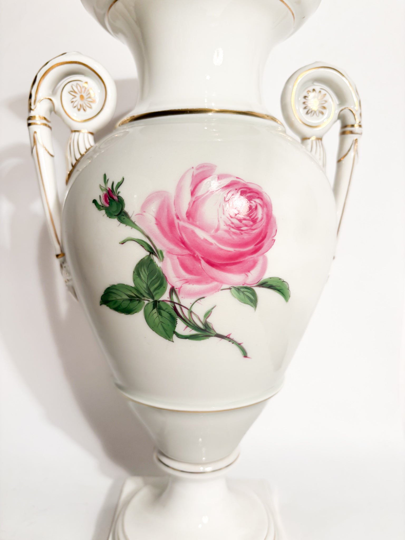 Pair of Amphora Vases in Meissen Porcelain Red Rose Early 1900s