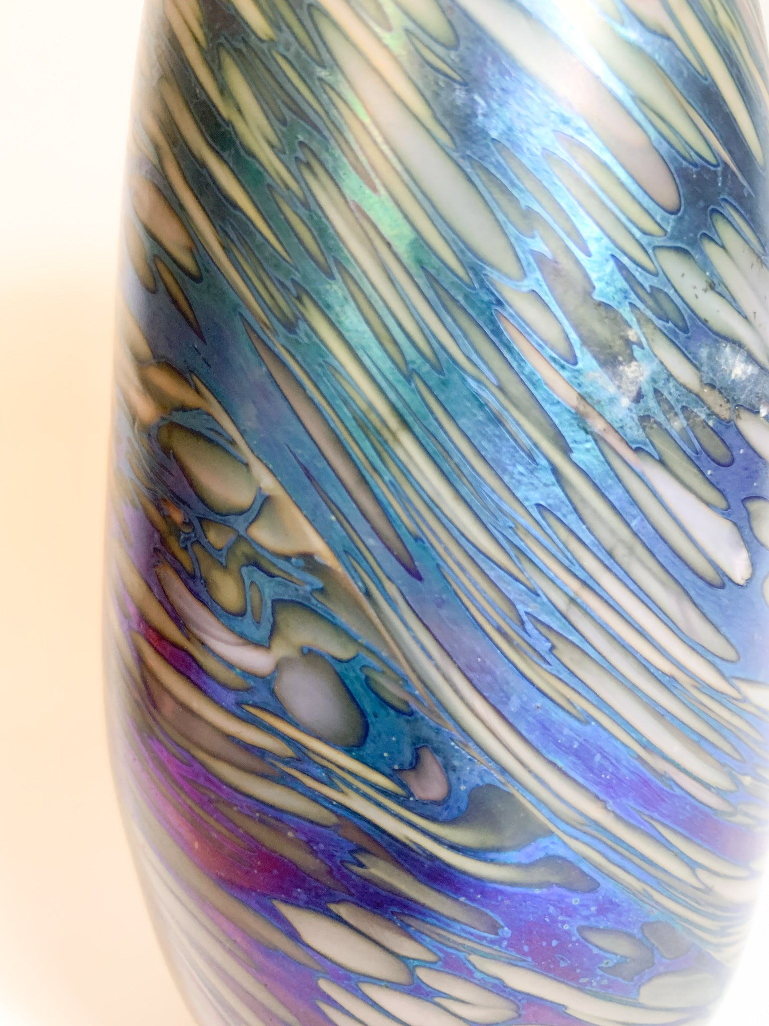 Vaso In Vetro Iridescente Multicolore di Loetz Anni 40