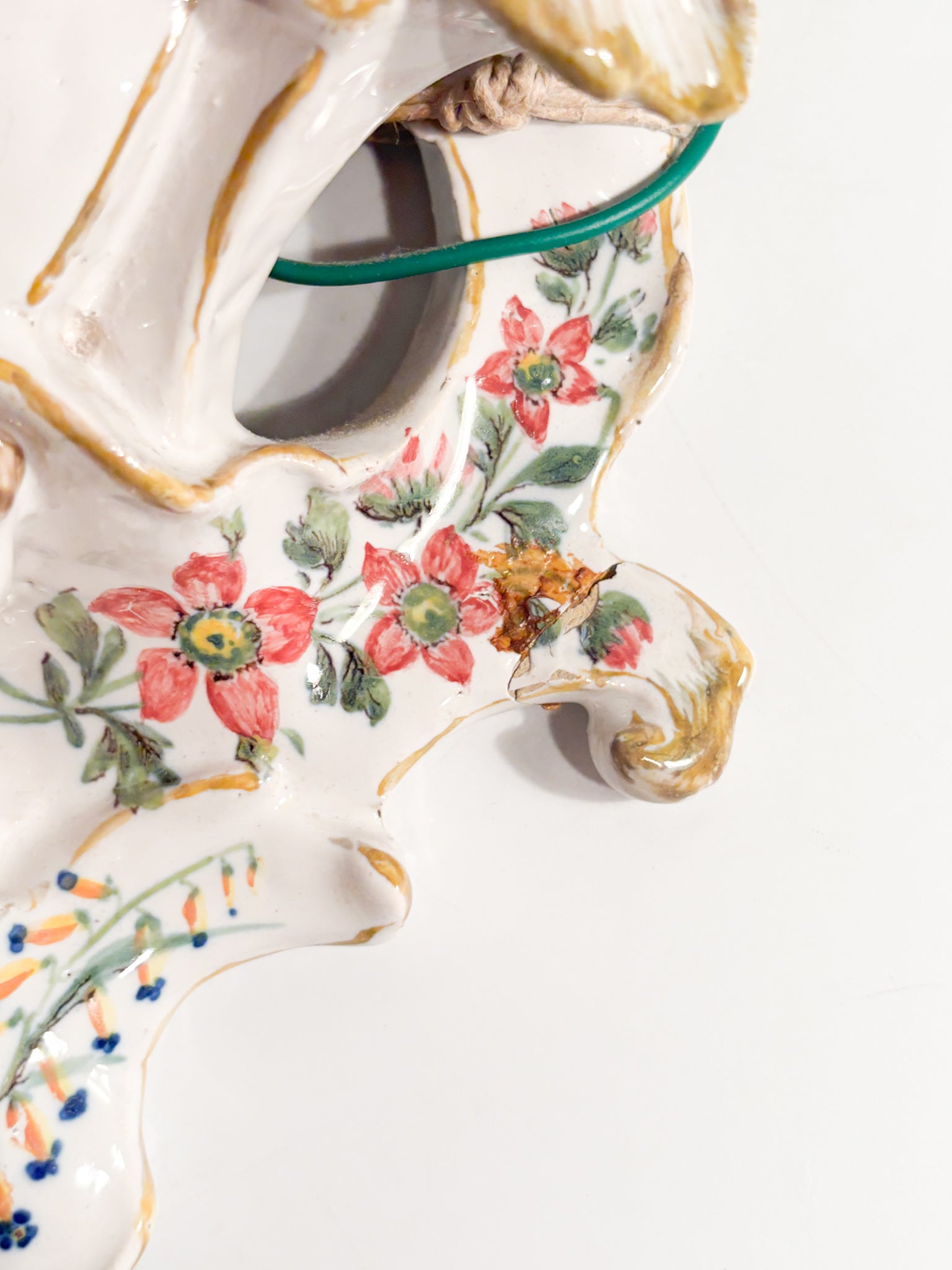 GBV Nove Ceramic Shelf with Hand-Painted Fair XIX Century