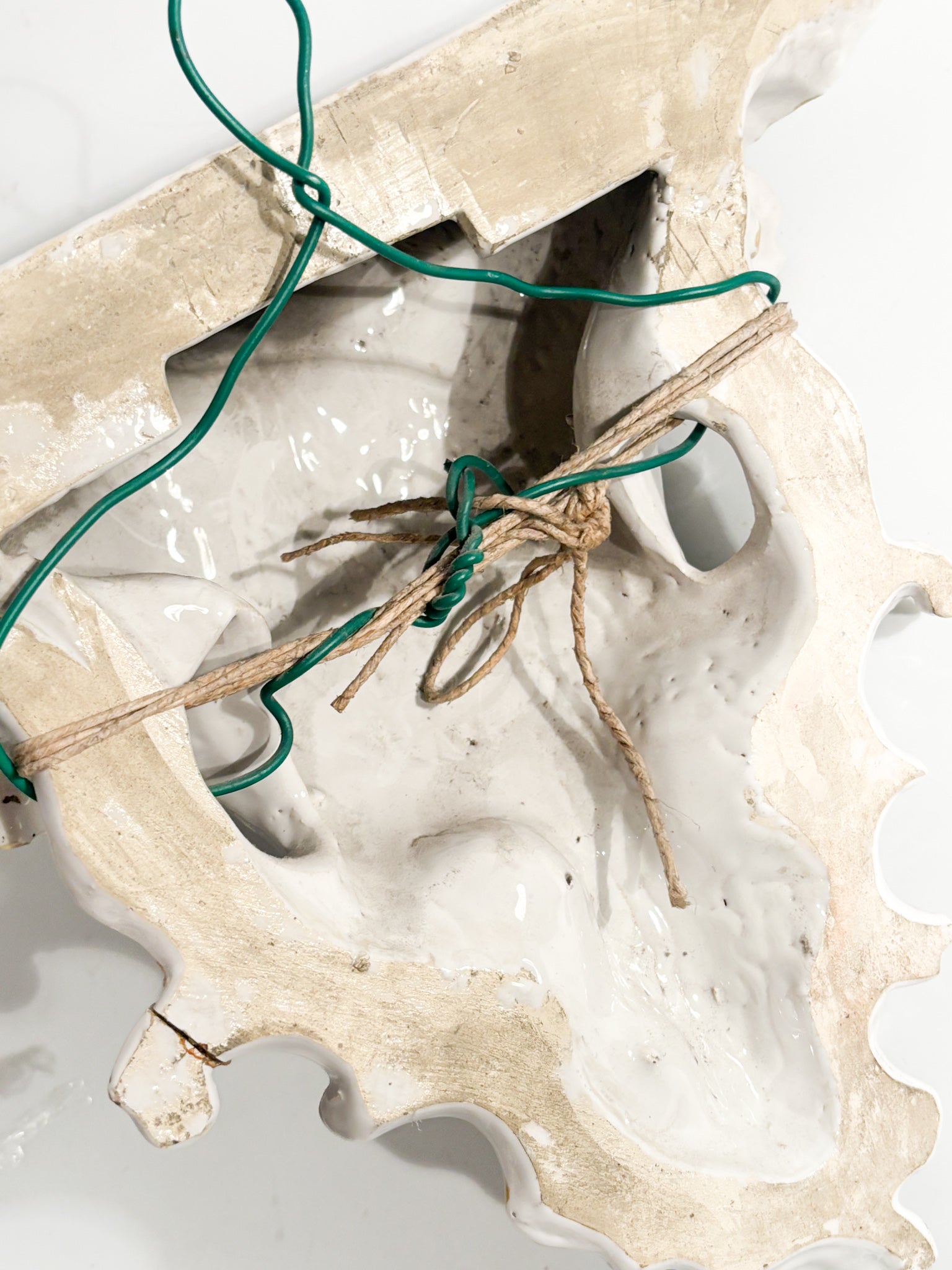 GBV Nove Ceramic Shelf with Hand-Painted Fair XIX Century