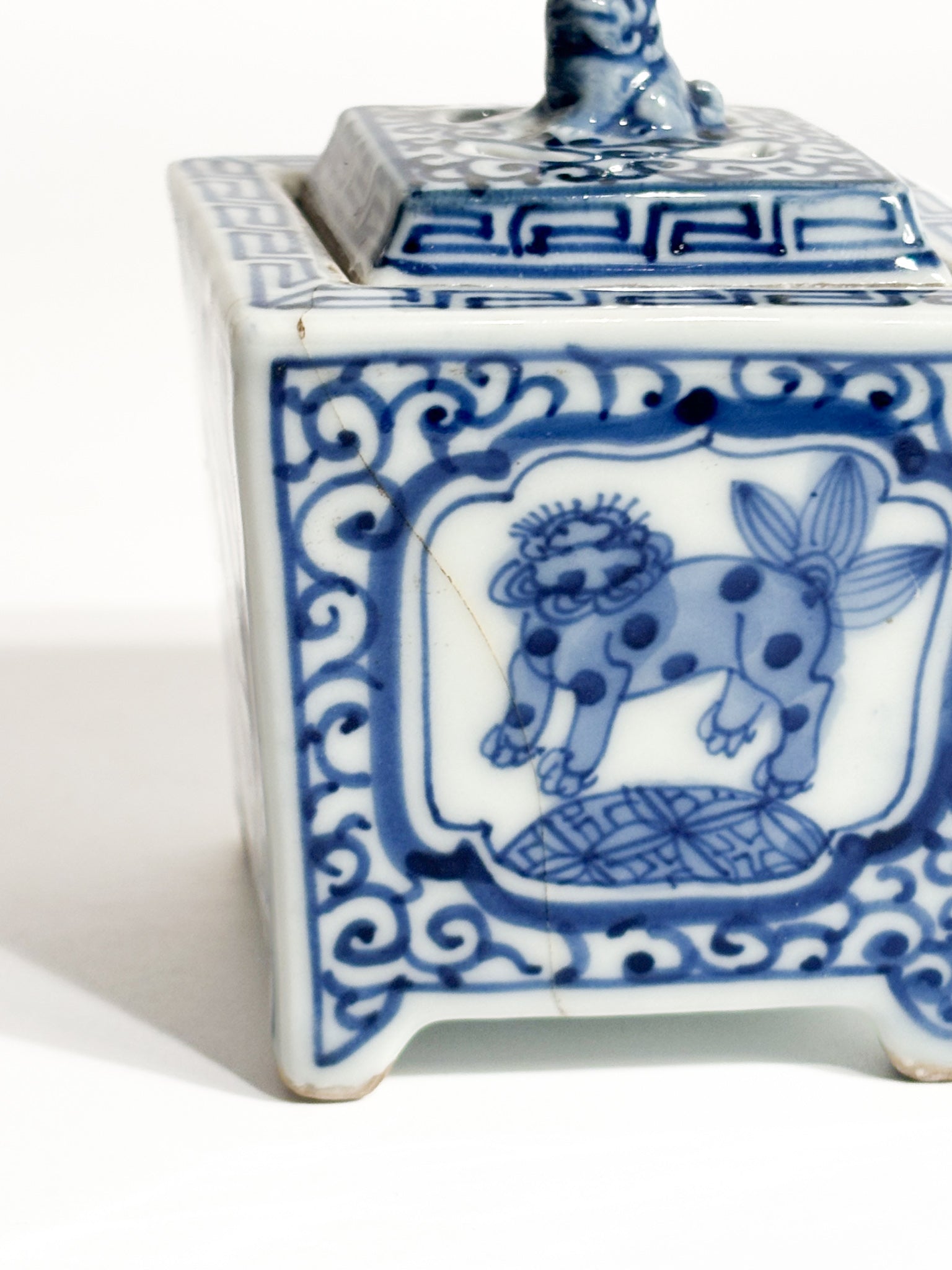 Small Hand-Painted Chinese Porcelain Potiche 1950s