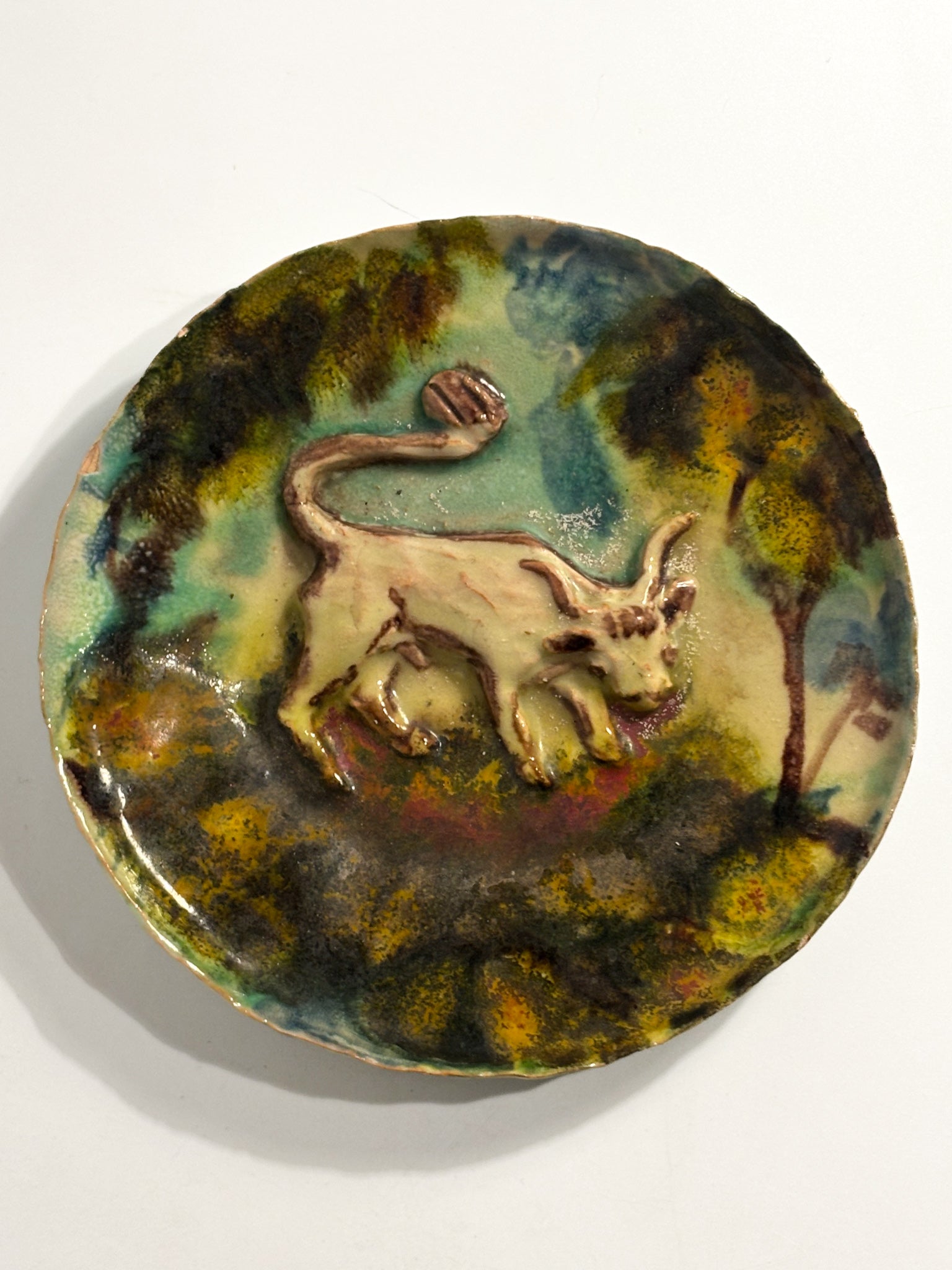 Ceramic Plate Worked in Relief and Hand-Painted Faenza School 20th Century