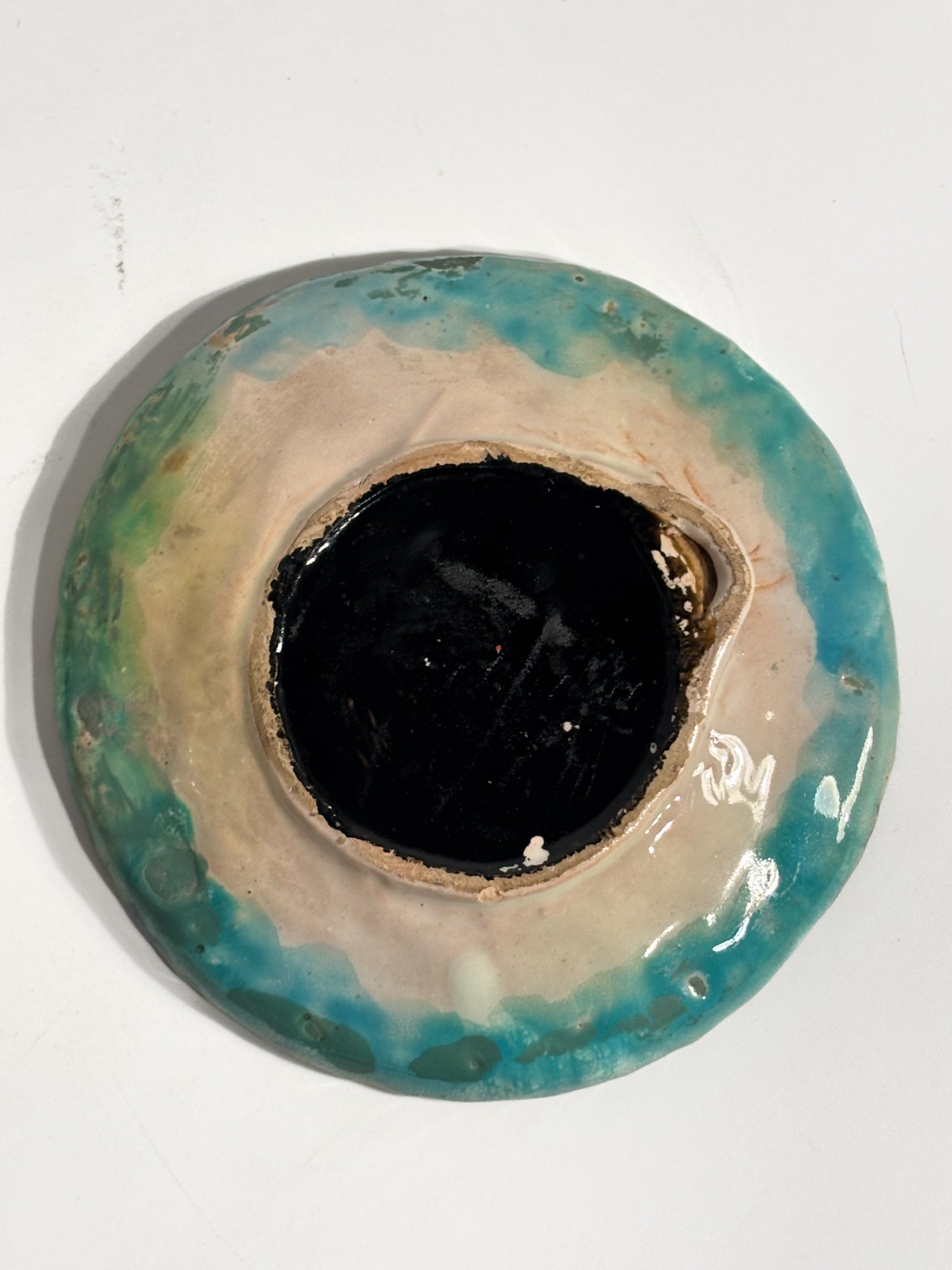 Ceramic Plate Worked in Relief and Hand-Painted Faenza School 20th Century