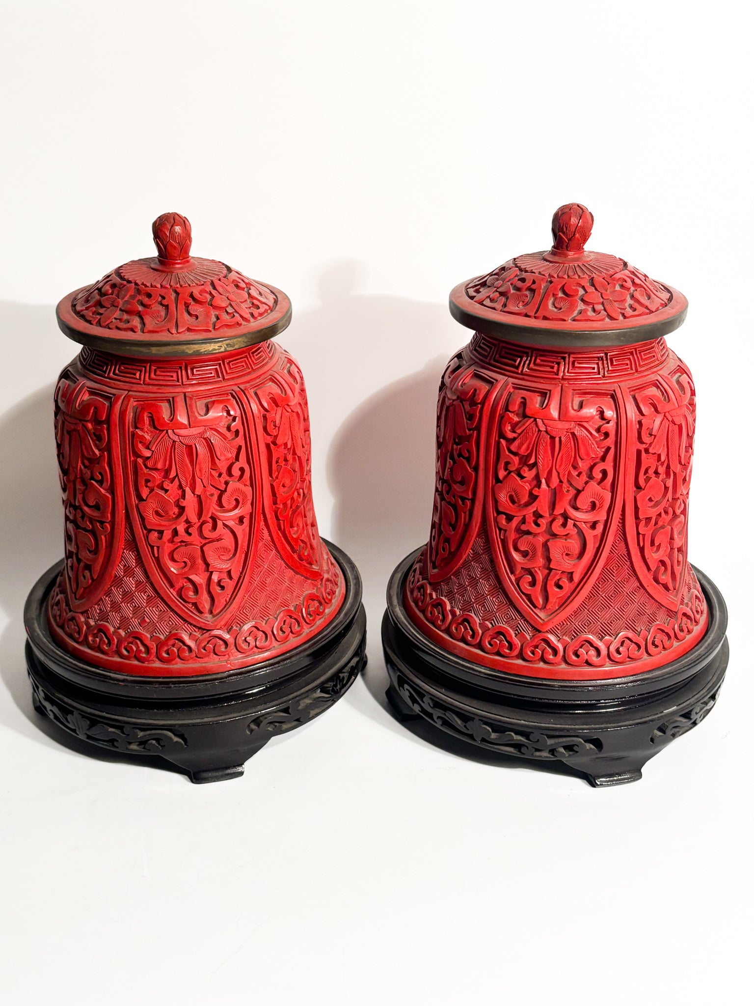 Pair of Chinese Tibor Vases in Hand-Carved Lacquer 20th Century