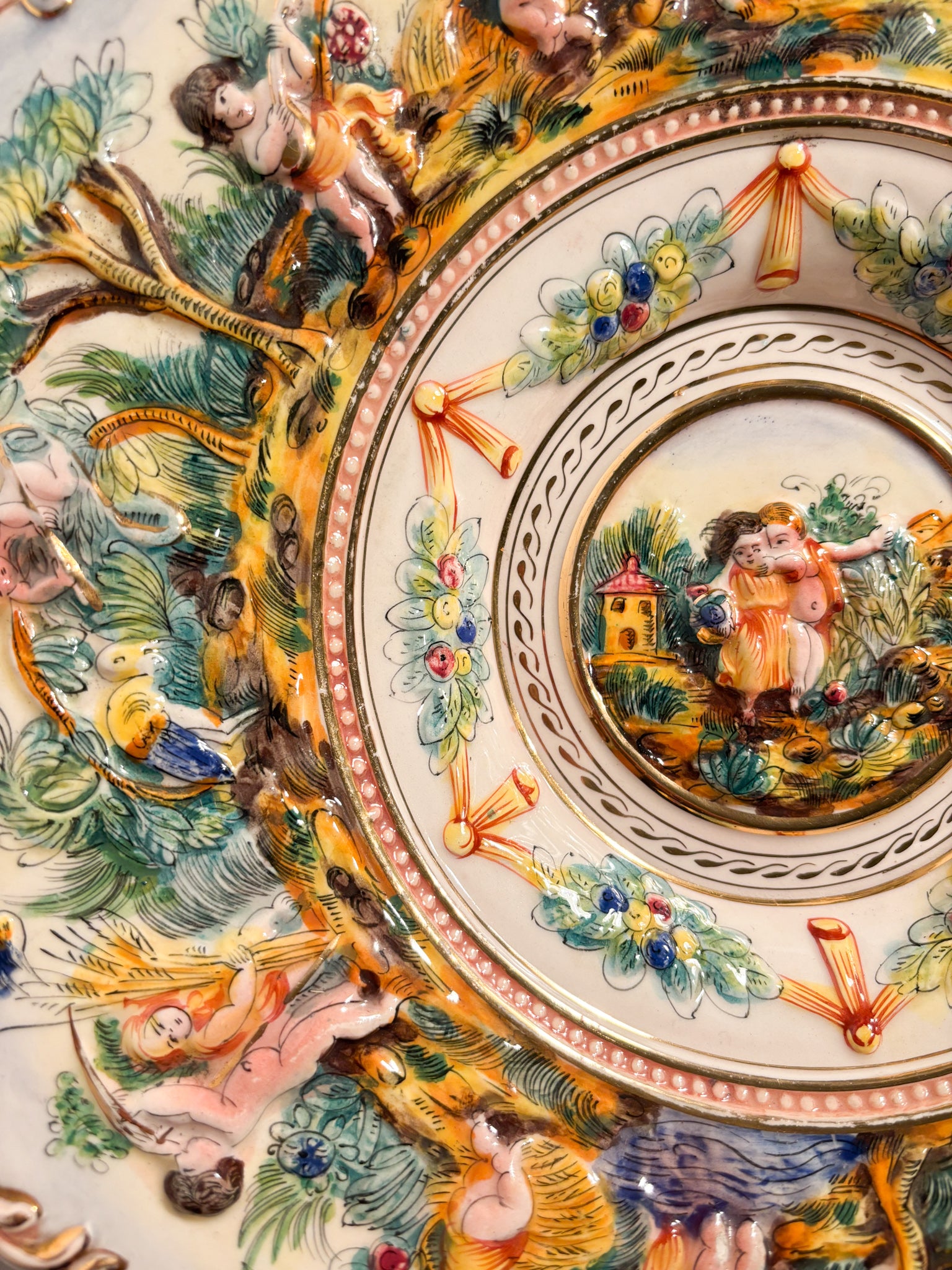 Large Plate in Capodimonte Porcelain Hand-Painted and Worked in Relief