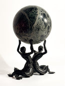 Scultura in Bronzo di Coppia di Nereidi con Sfera in Marmo Verde XIX Secolo