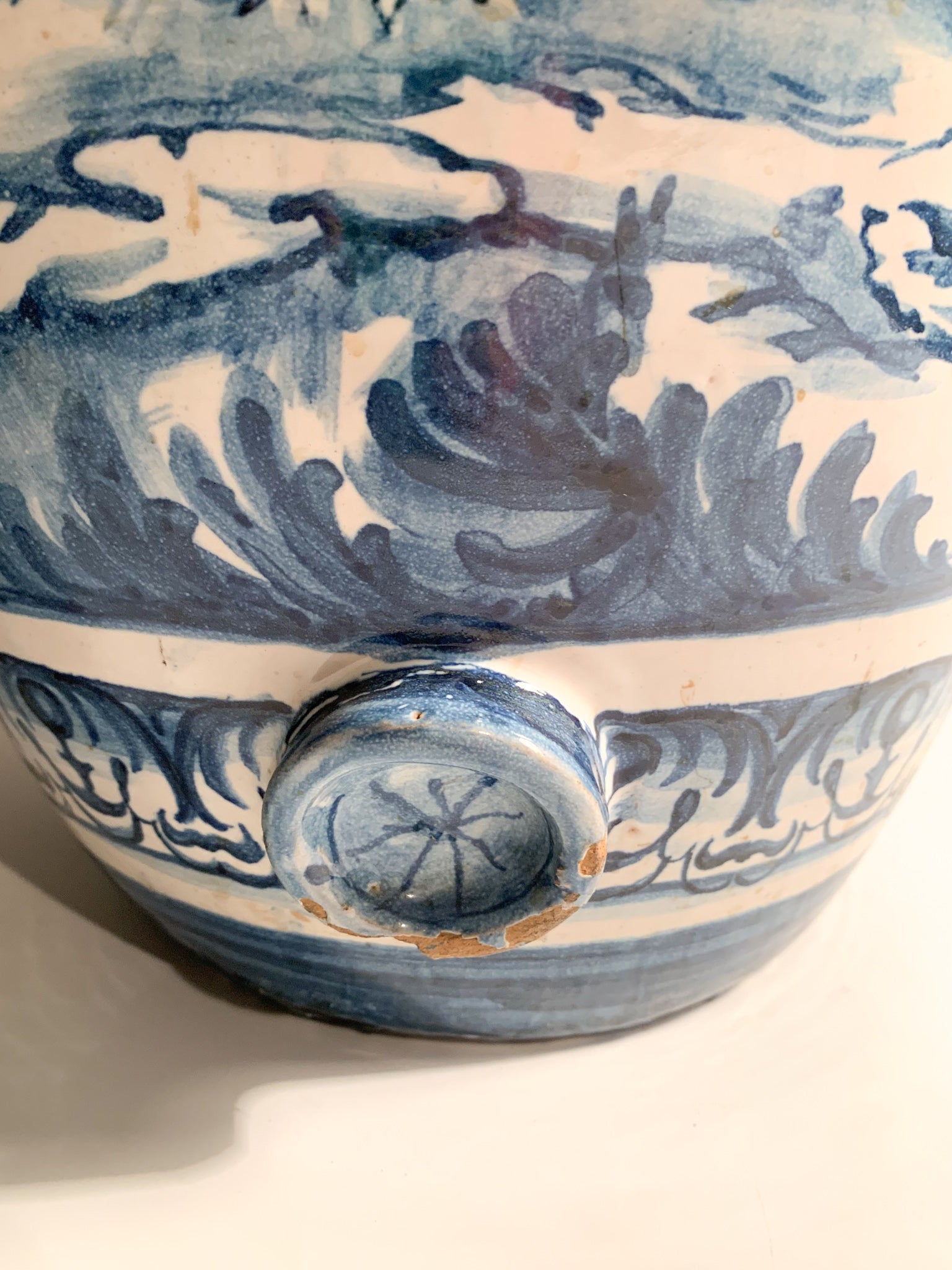 Vaso Grande in Ceramica di Savona Dipinto a Mano del 1725