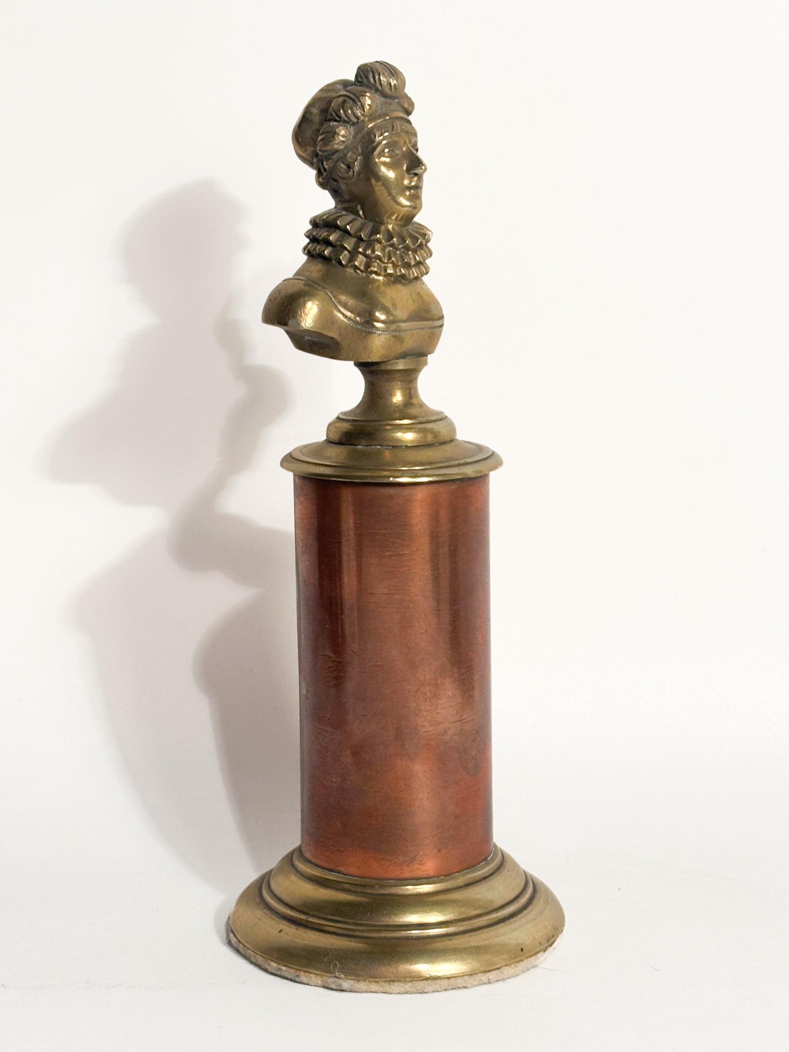 Sculpture in Gilded Bronze and Wooden Base of Marie Antoinette 1920s