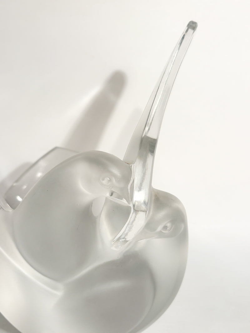 Vaso in Cristallo di Lalique "Sylvie" con Due Colombe Intrecciate Anni 80