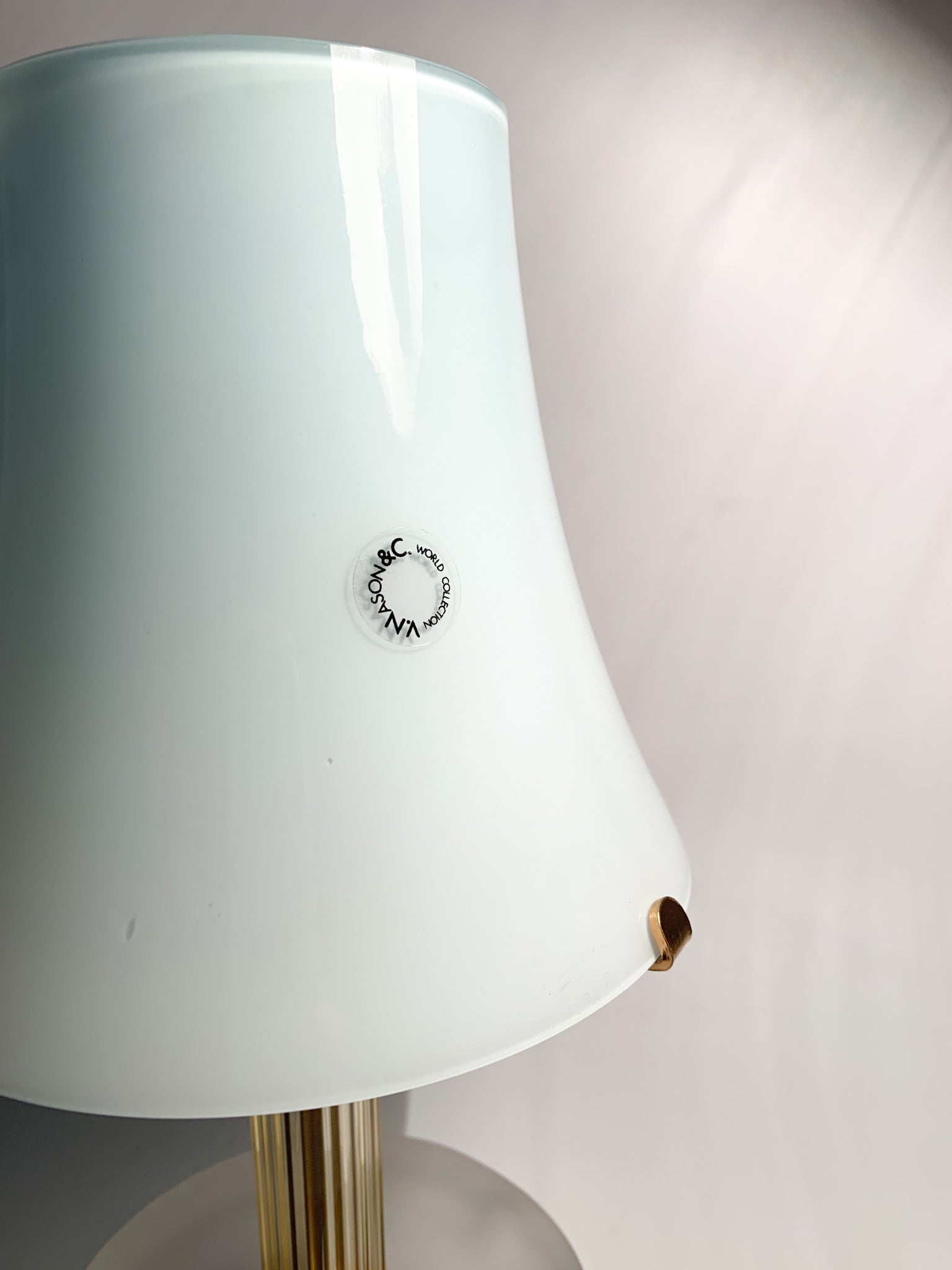 Table lamp in blue Murano glass and golden stem by Nason from the 80s